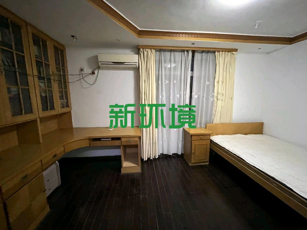 广茂园一期  5室2厅2卫   91.00万客厅
