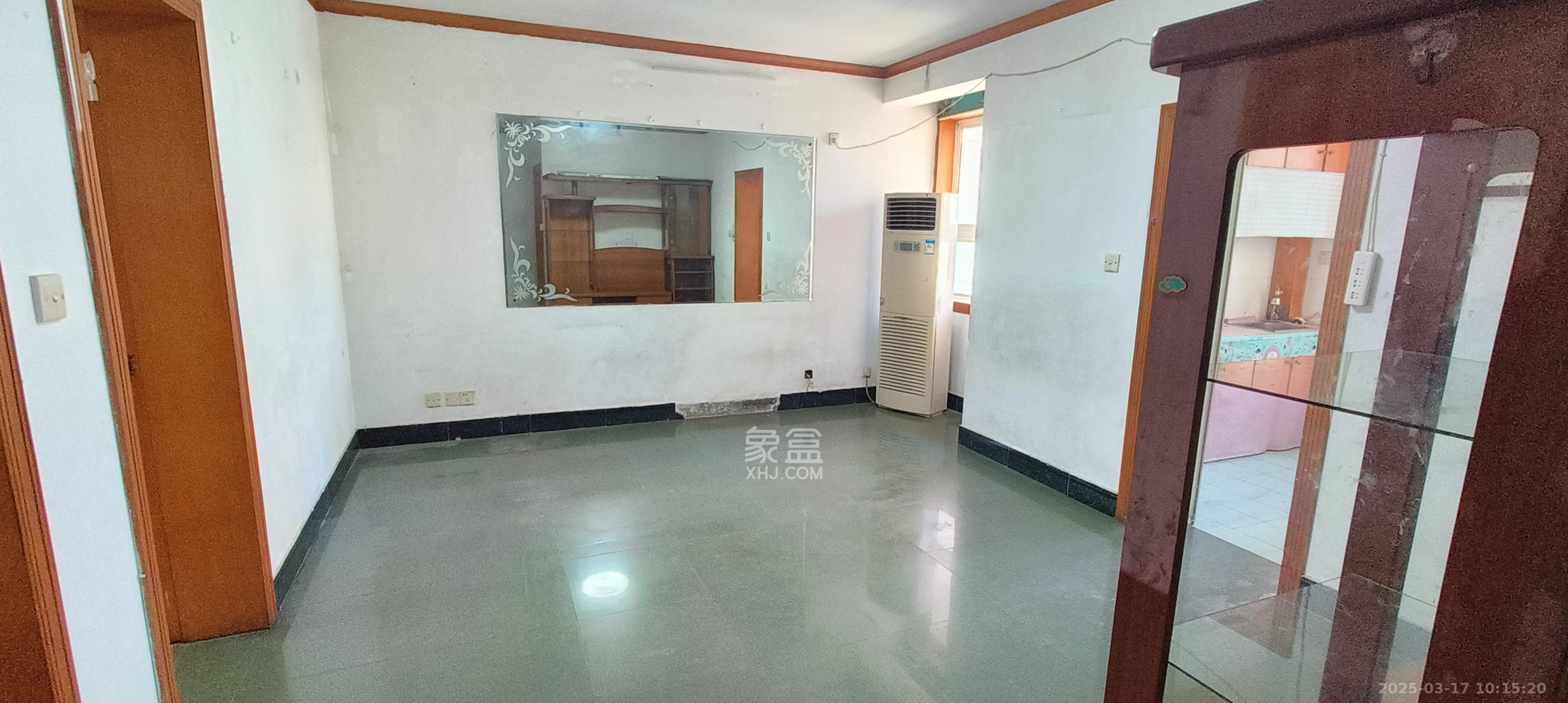 长沙船舶厂宿舍 2室1厅1卫 1600.0元/月 长沙船舶厂宿舍 2室1厅1卫 1600.0元/月室内图