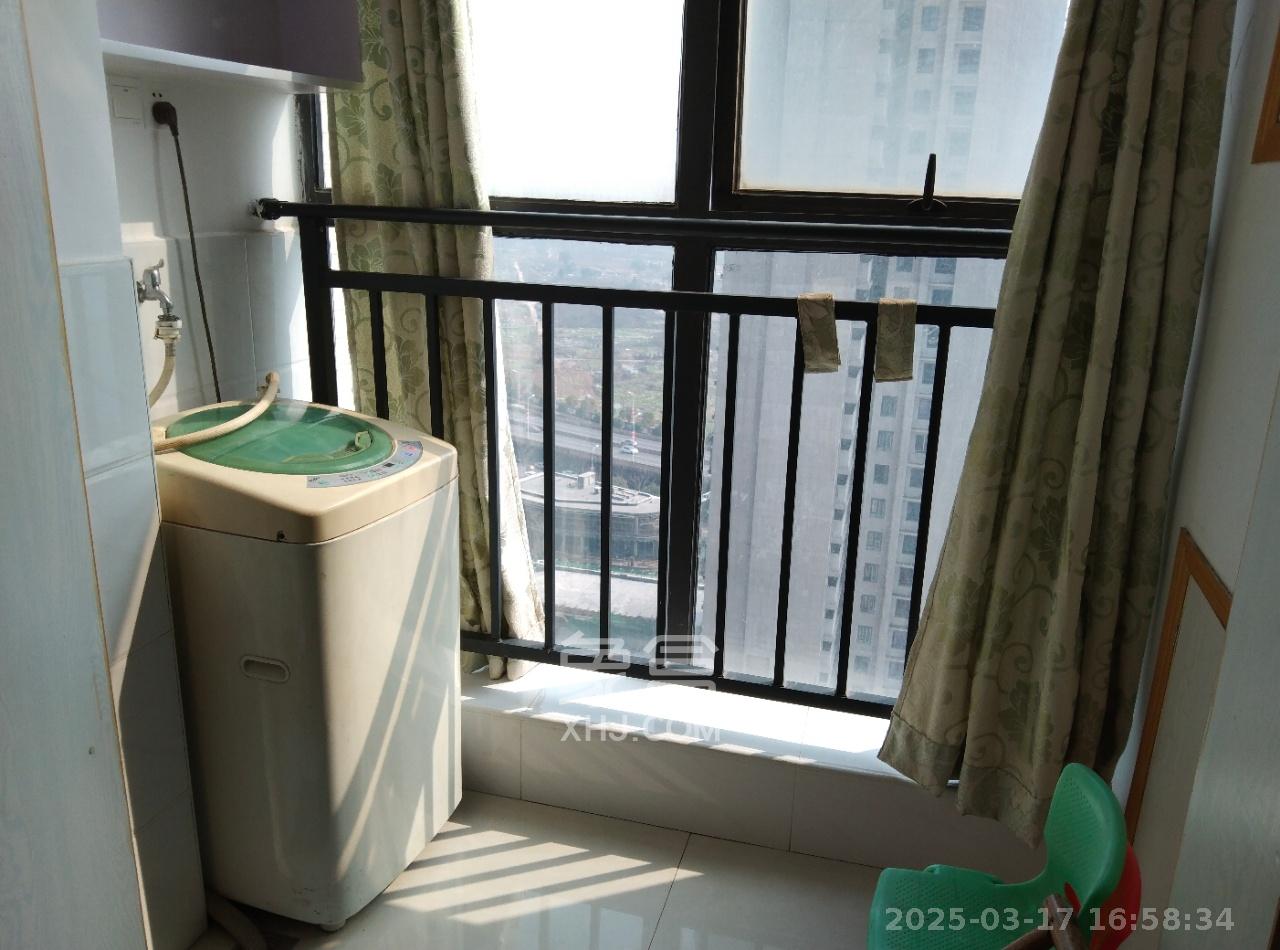 万科魅力之城  2室1厅1卫   2000.00元/月室内图