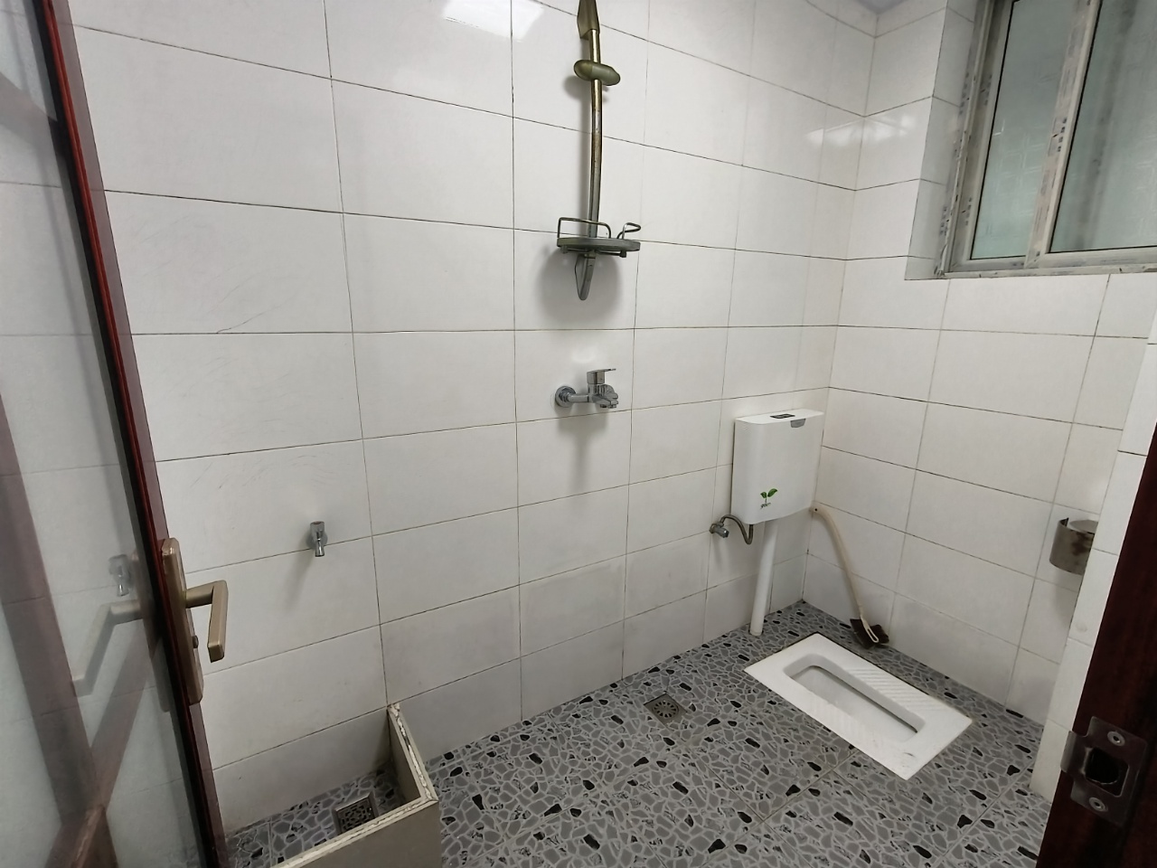 外经小区(南沙路)  2室2厅1卫    87.0万 外经小区(南沙路)  2室2厅1卫    87.0万室内图