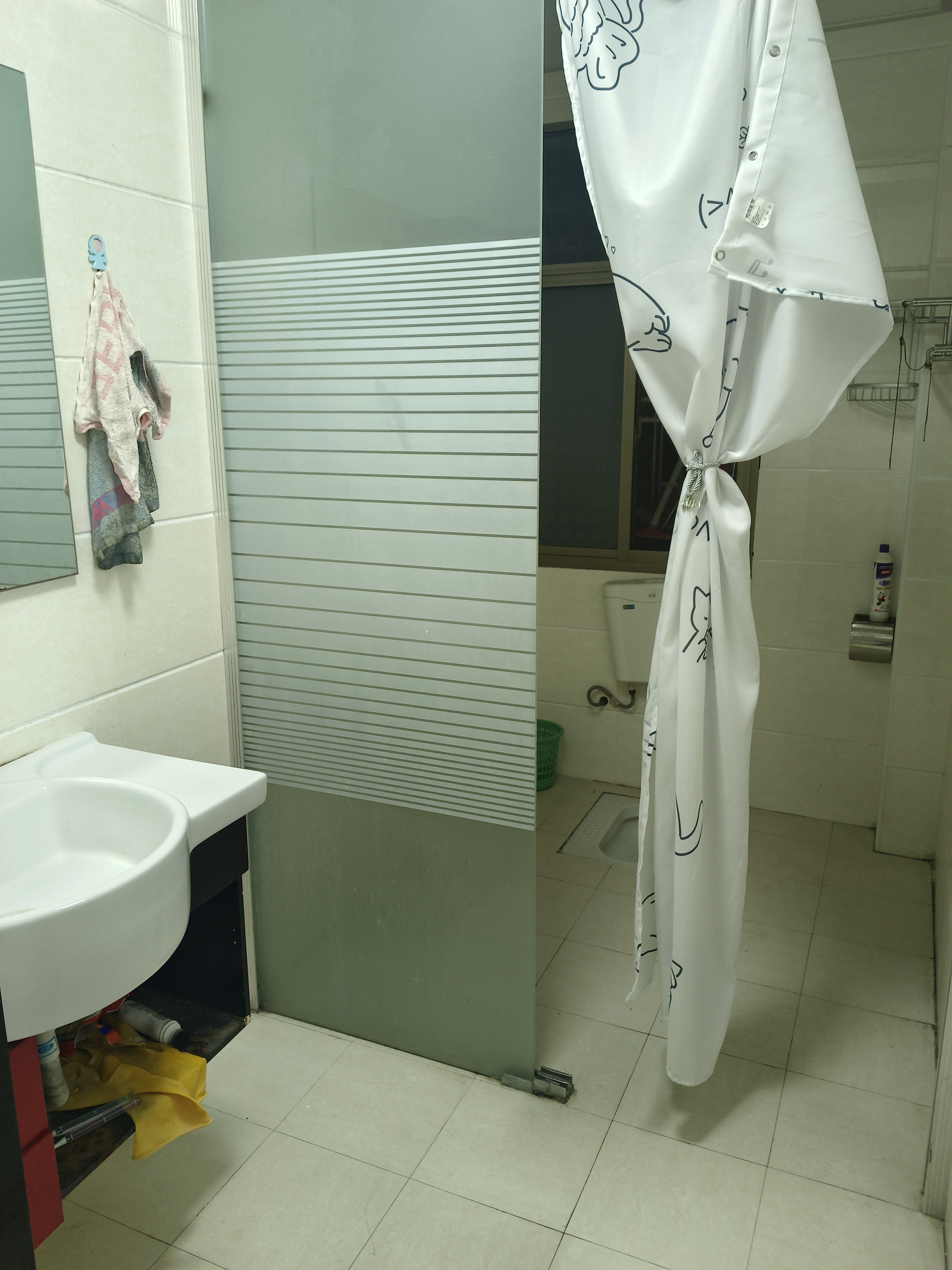 南华大学南校北门家属区 3室2厅1卫 1500.0元/月 南华大学南校北门家属区 3室2厅1卫 1500.0元/月室内图