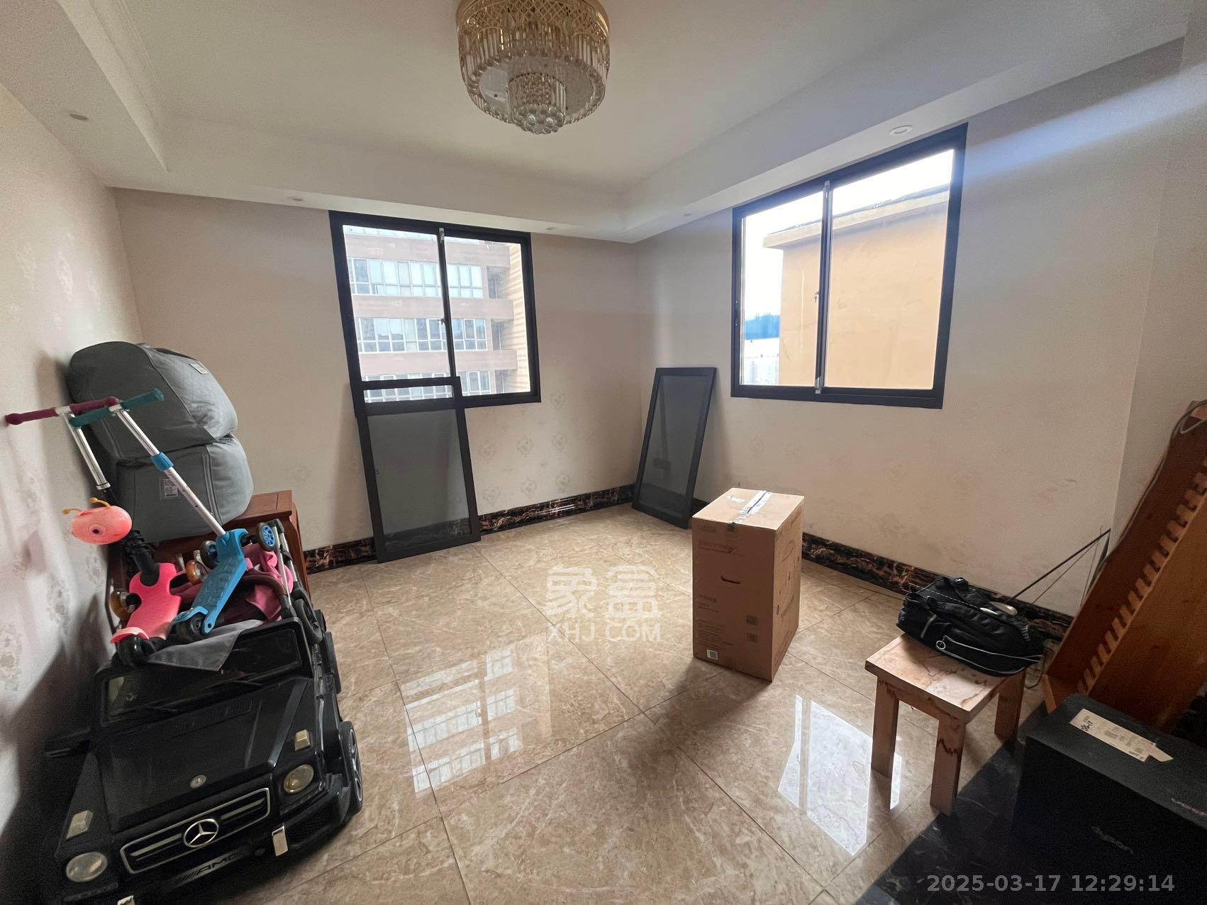 融科檀香山(融科紫檀、香山国际) 6室2厅3卫 13000.0元/月 融科檀香山(融科紫檀、香山国际) 6室2厅3卫 13000.0元/月室内图