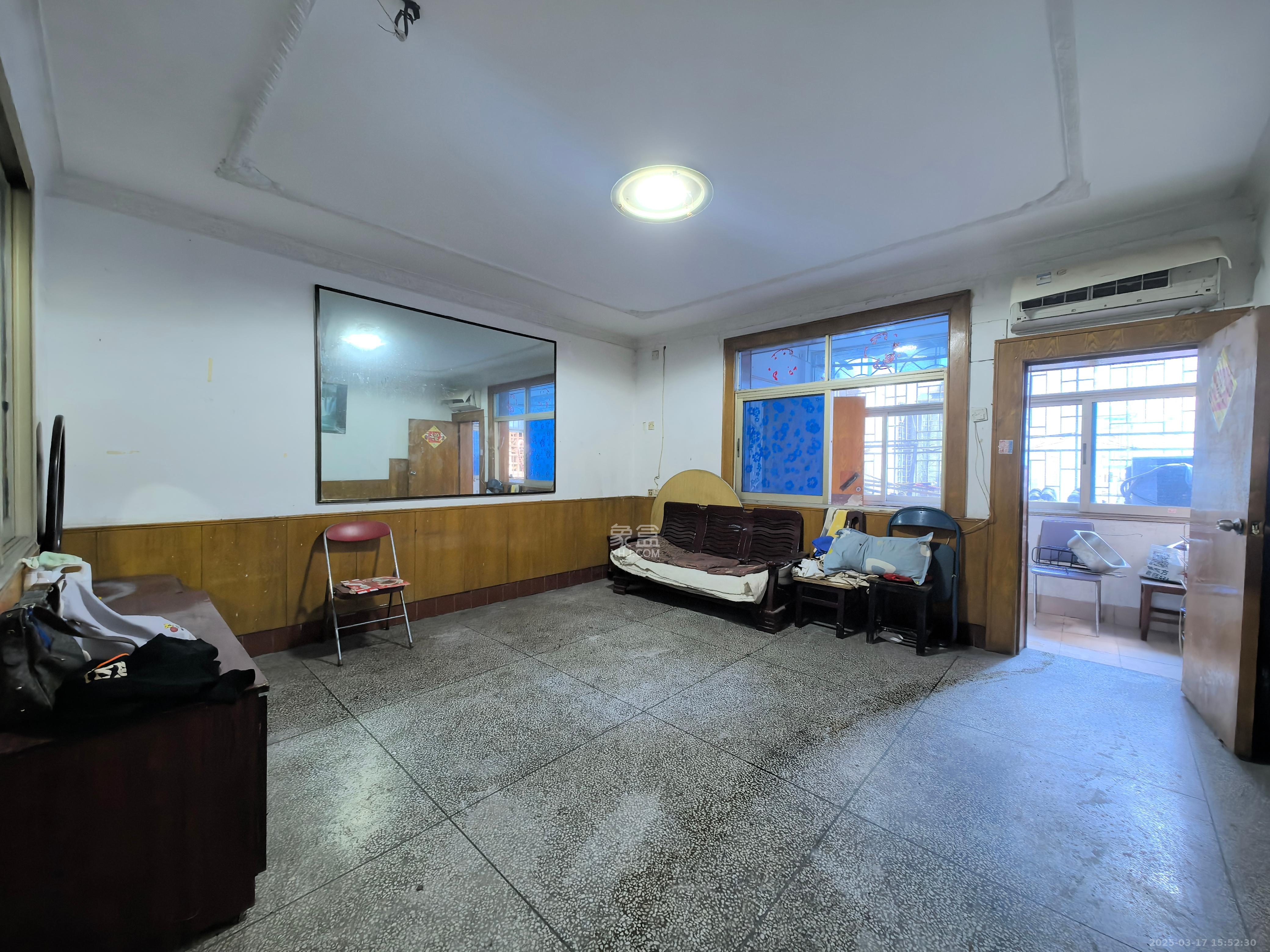 衡清里散盘 3室1厅1卫 1800.0元/月 衡清里散盘 3室1厅1卫 1800.0元/月室内图