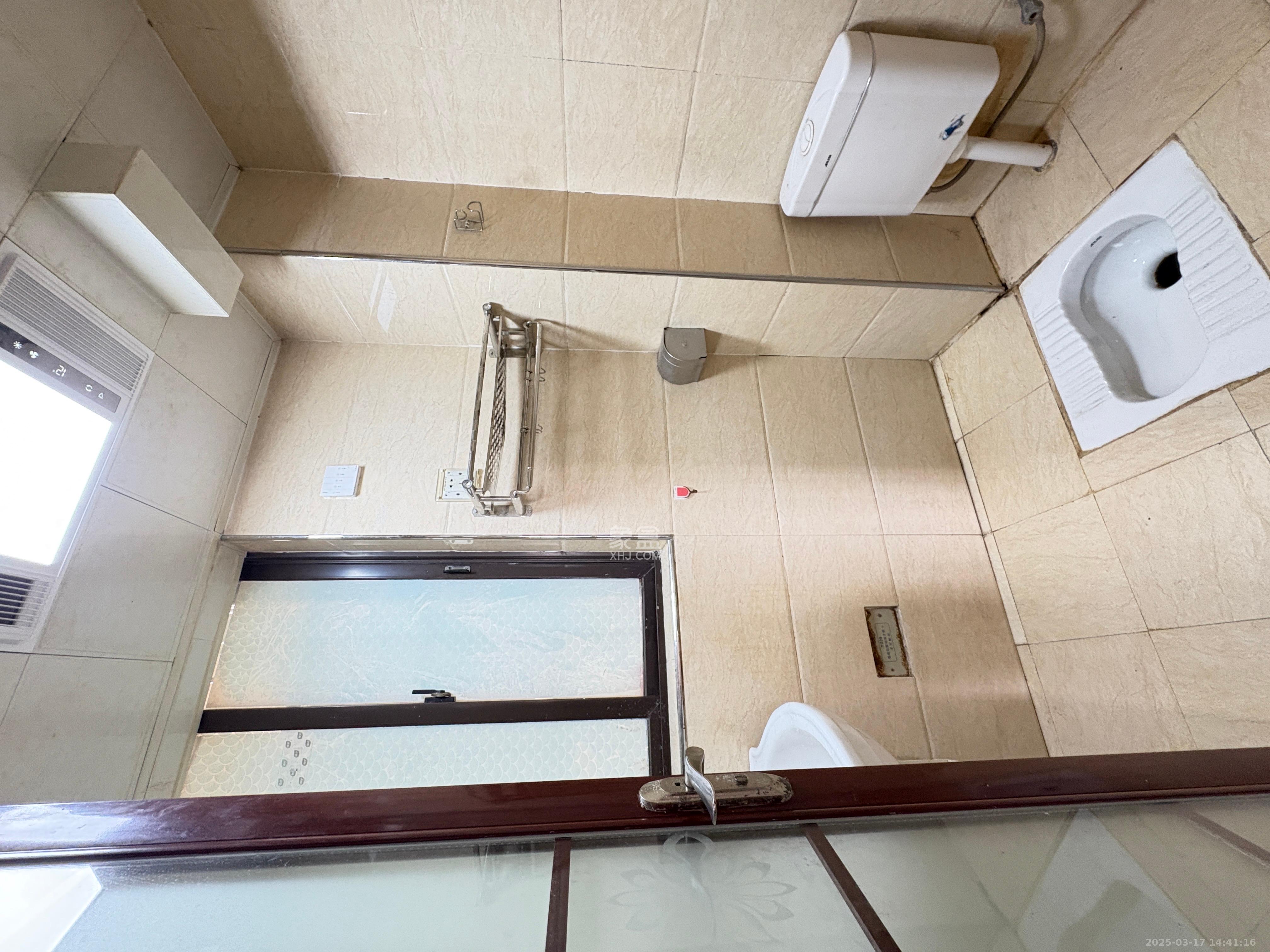 晨兴家园  2室1厅1卫   2400.00元/月室内图