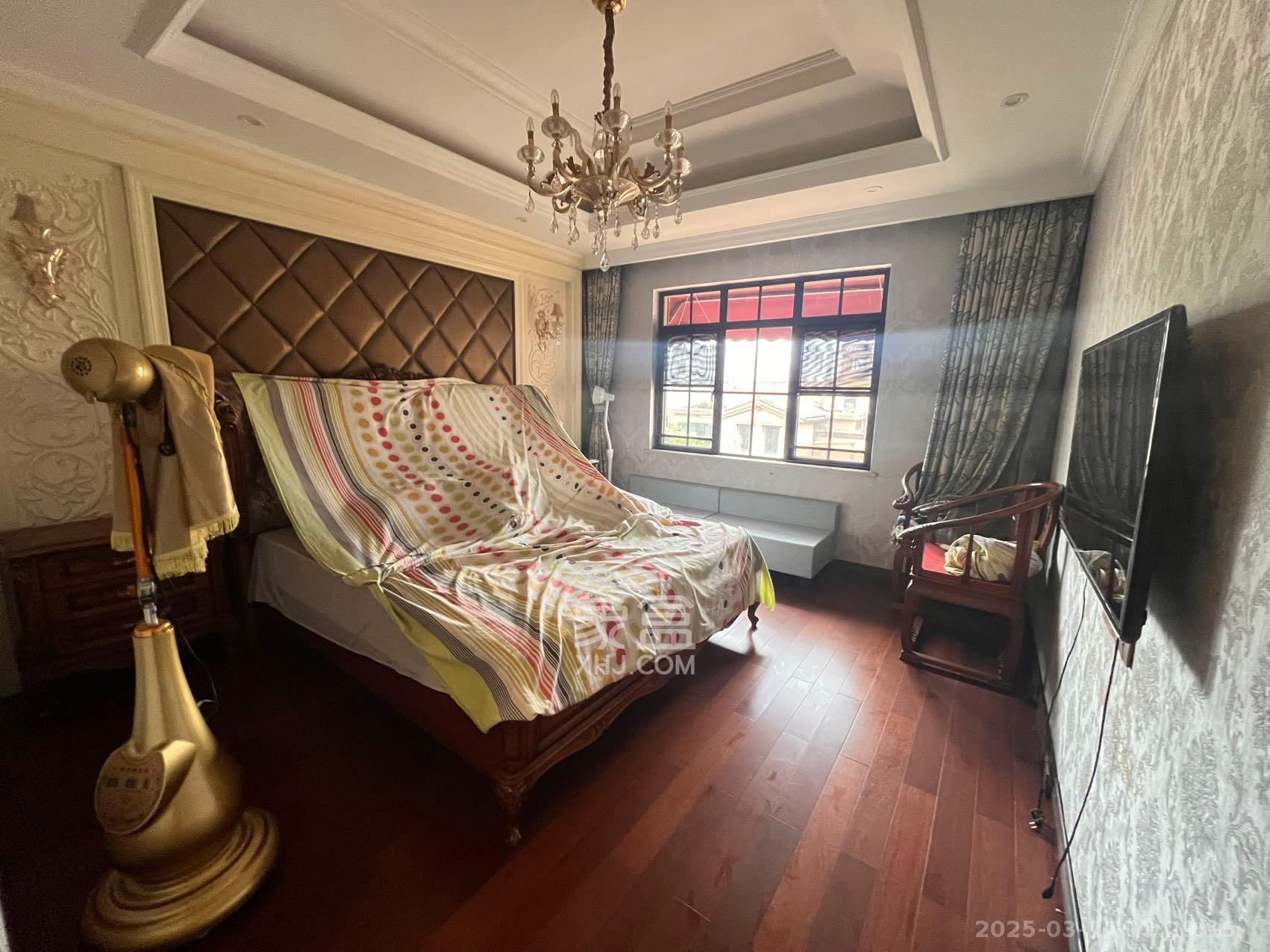 融科檀香山(融科紫檀、香山国际) 6室2厅3卫 13000.0元/月 融科檀香山(融科紫檀、香山国际) 6室2厅3卫 13000.0元/月室内图