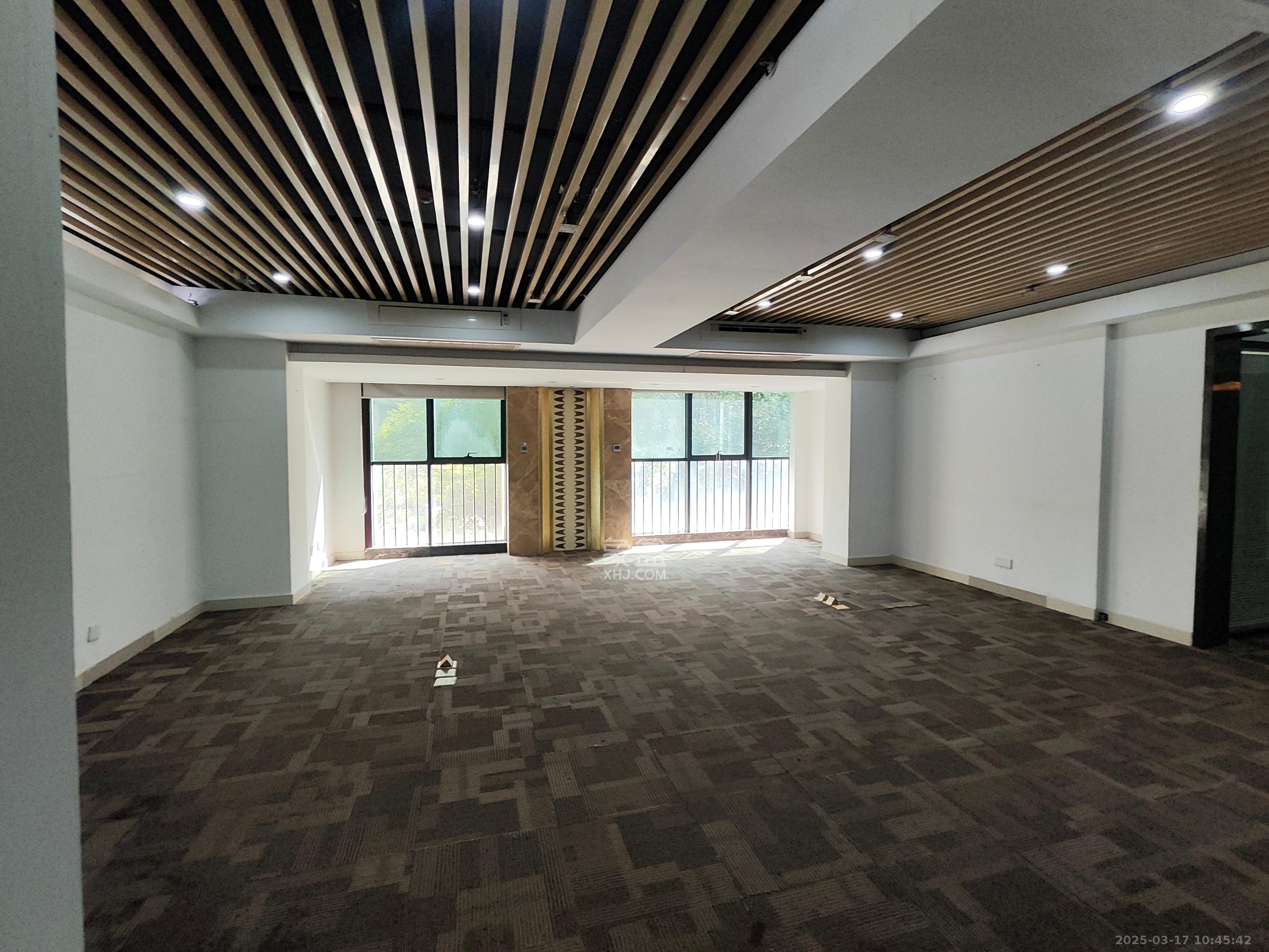 东塘瑞府 1室1厅1卫 6000.0元/月 东塘瑞府 1室1厅1卫 6000.0元/月室内图