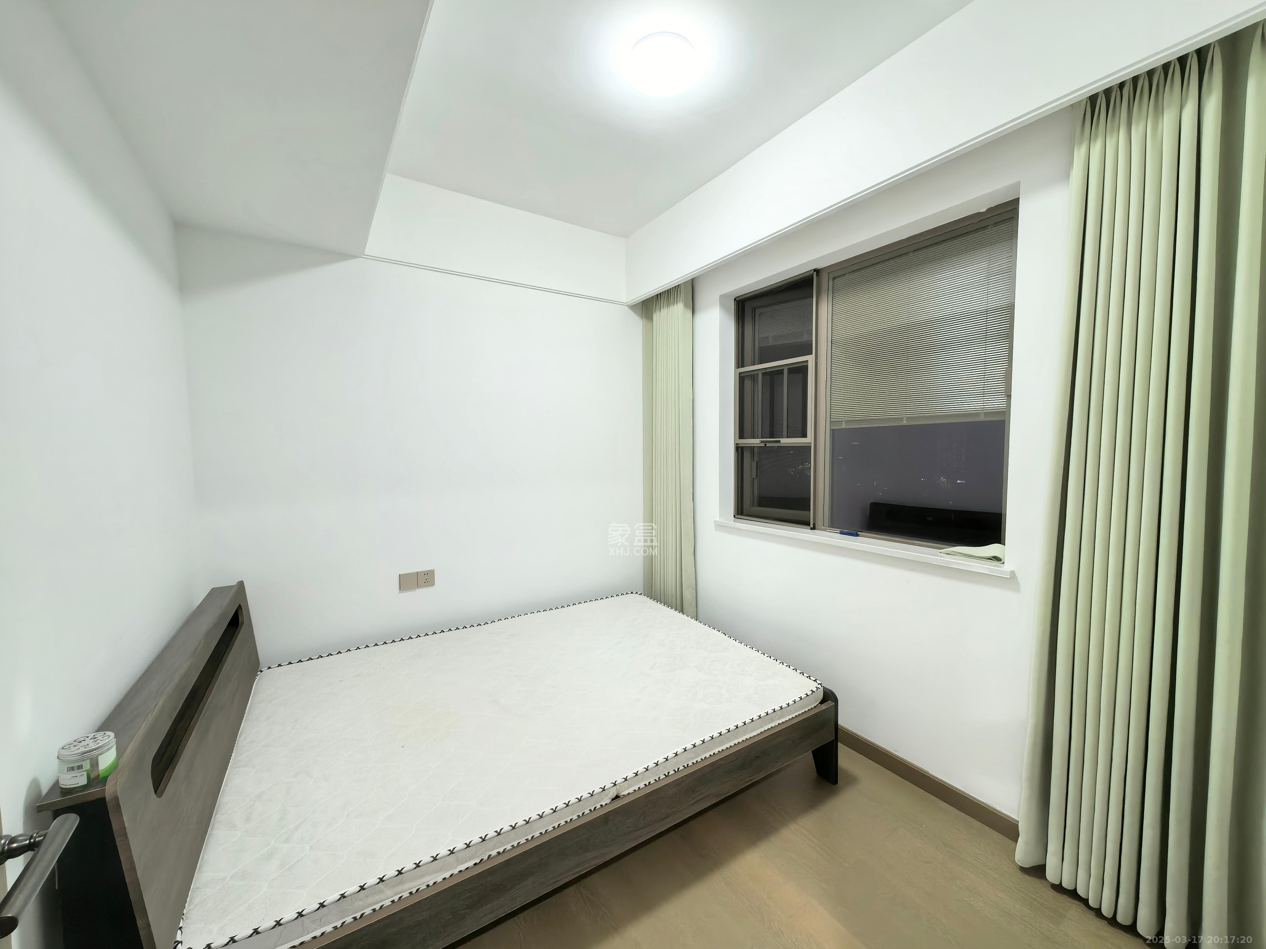 长沙溪山悦 3室2厅1卫 2500.0元/月 长沙溪山悦 3室2厅1卫 2500.0元/月室内图