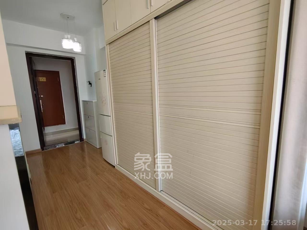 第六都（陆都小区）  1室1厅1卫   2000.00元/月室内图