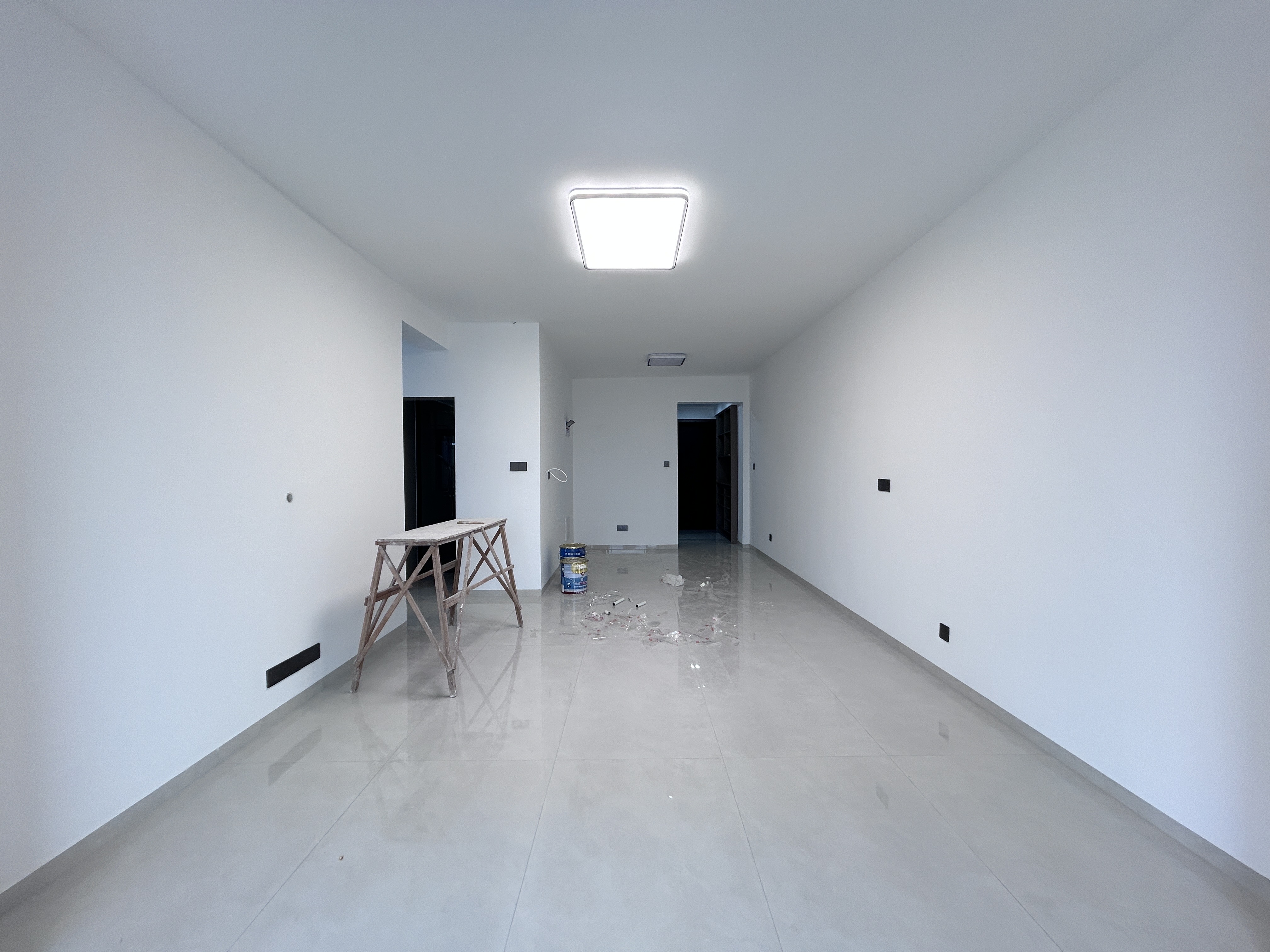 天成国际 3室2厅2卫 1800.0元/月 天成国际 3室2厅2卫 1800.0元/月室内图