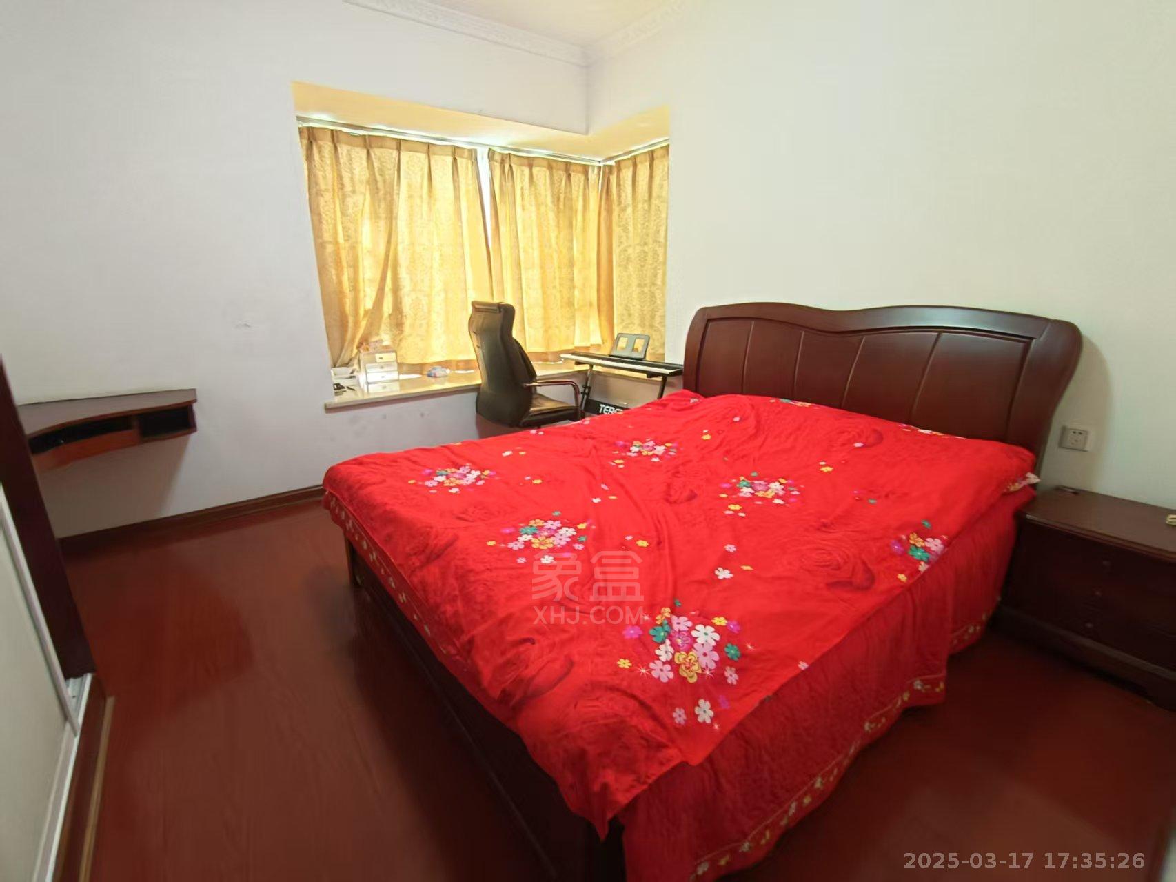 庐山春天二期曼城 3室2厅1卫 2100.0元/月 庐山春天二期曼城 3室2厅1卫 2100.0元/月室内图