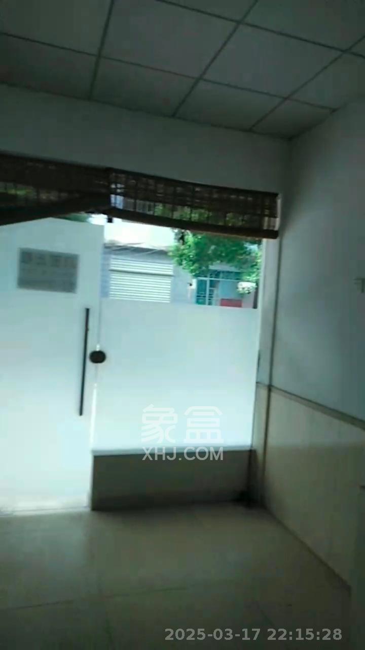 火炬村 3室2厅1卫 3600.0元/月 火炬村 3室2厅1卫 3600.0元/月室内图