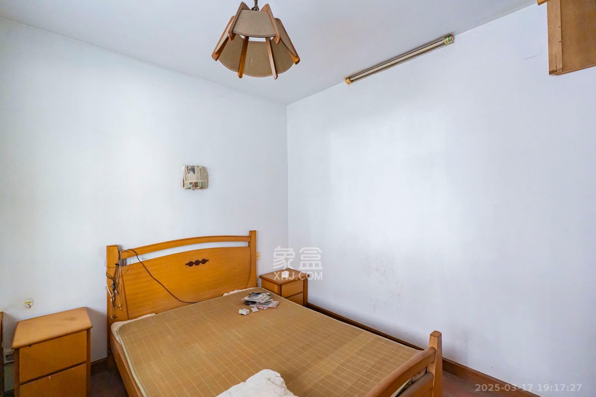 韵景商居 2室1厅1卫 1500.0元/月 韵景商居 2室1厅1卫 1500.0元/月室内图