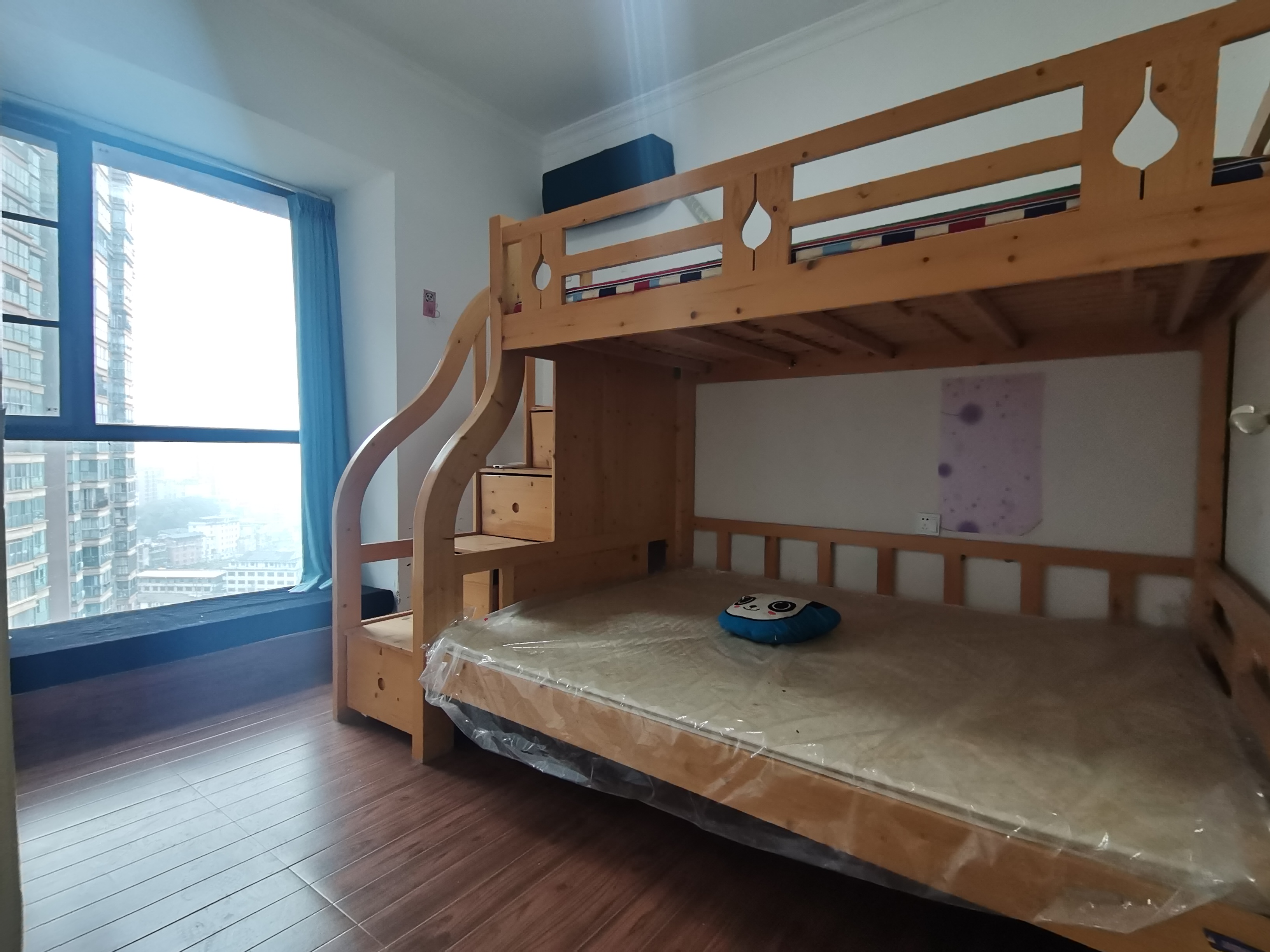 中泰峰境  3室2厅1卫   1700.00元/月室内图