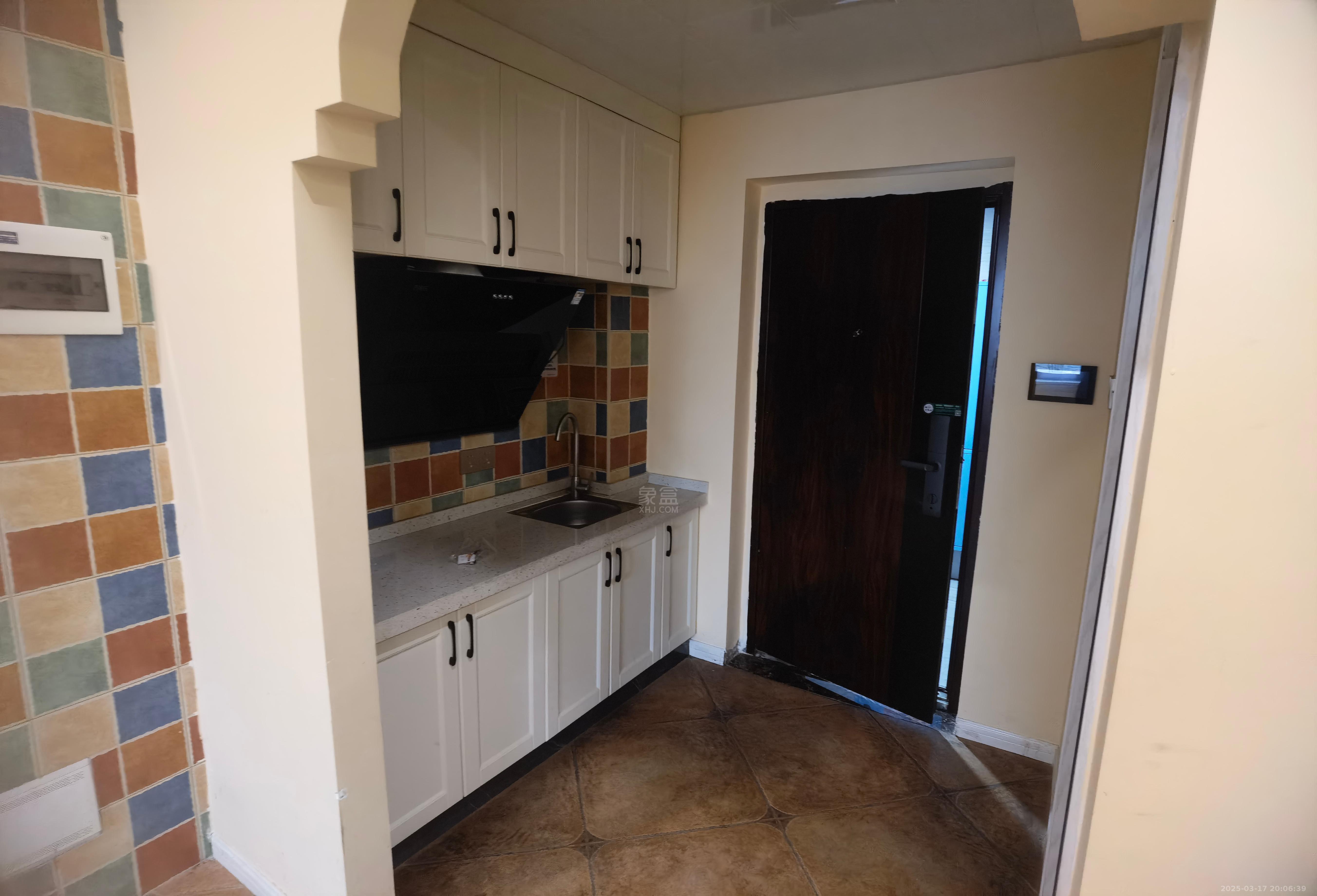 汇金财智天下 1室1厅1卫 1300.0元/月 汇金财智天下 1室1厅1卫 1300.0元/月室内图