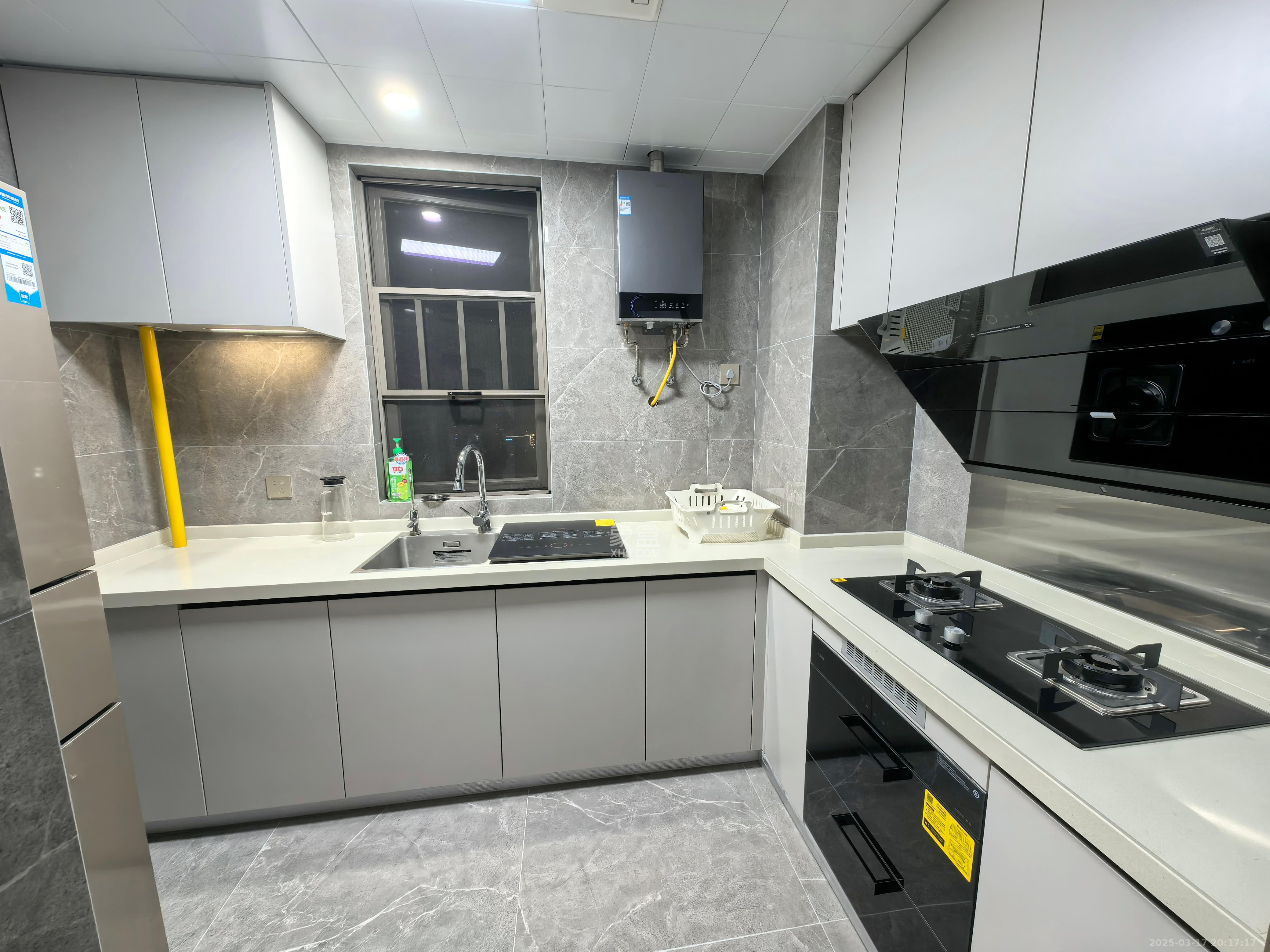 长沙溪山悦 3室2厅1卫 2500.0元/月 长沙溪山悦 3室2厅1卫 2500.0元/月室内图