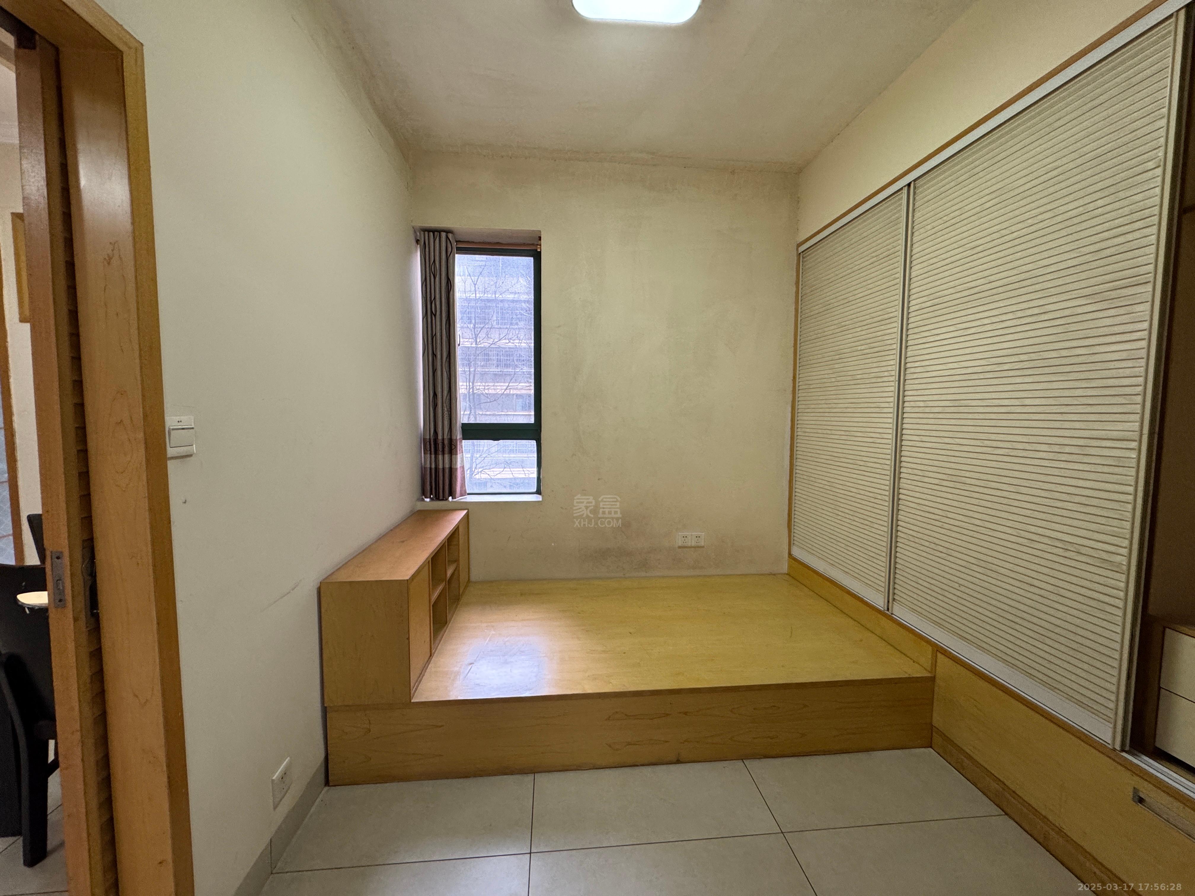 共和城 3室2厅2卫 1600.0元/月 共和城 3室2厅2卫 1600.0元/月室内图