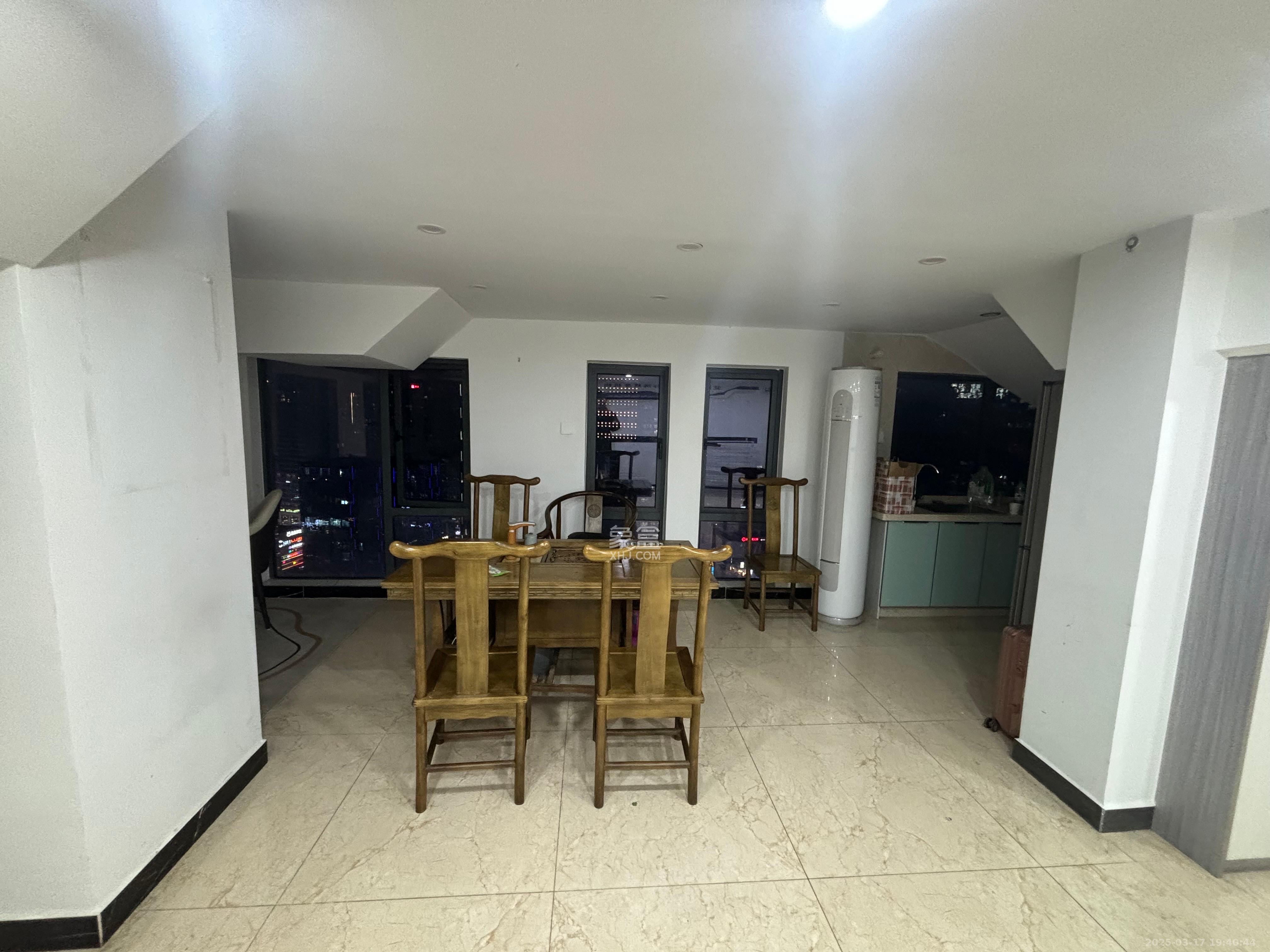 欣隆居 1室0厅0卫 3500.0元/月 欣隆居 1室0厅0卫 3500.0元/月室内图