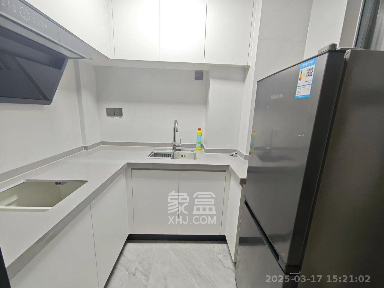 君悦新天地  1室1厅1卫   2000.00元/月室内图