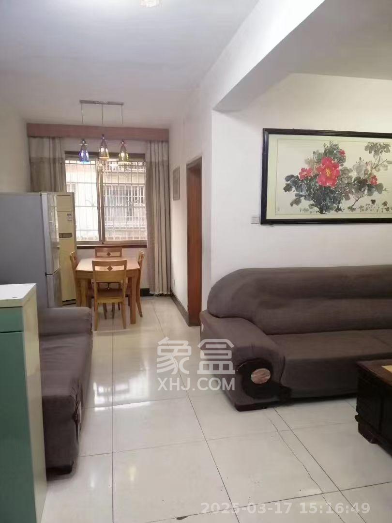 高桥火焰市场 2室1厅1卫 1600.0元/月 高桥火焰市场 2室1厅1卫 1600.0元/月室内图