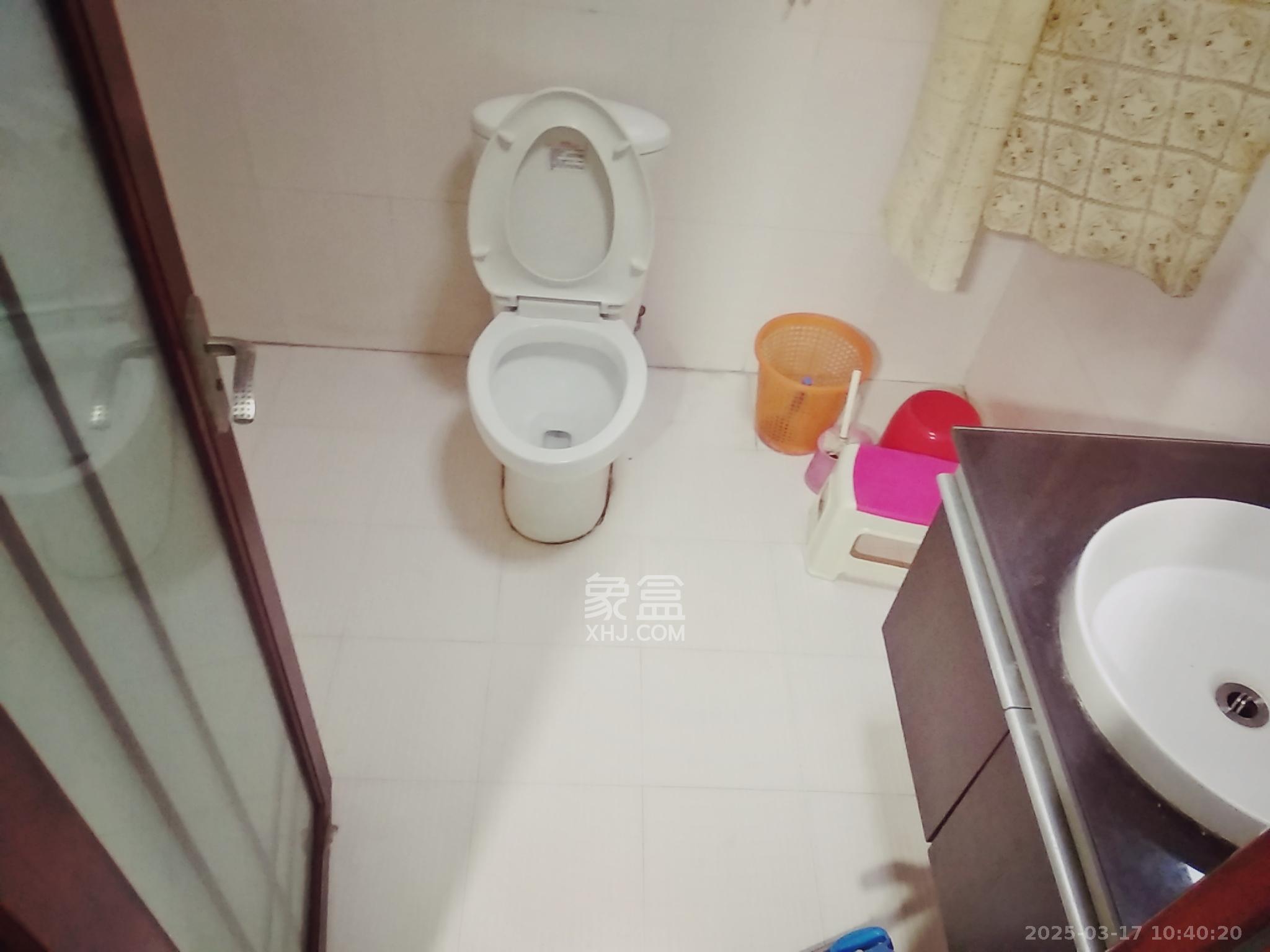 上河国际F座  1室1厅1卫   1700.00元/月室内图