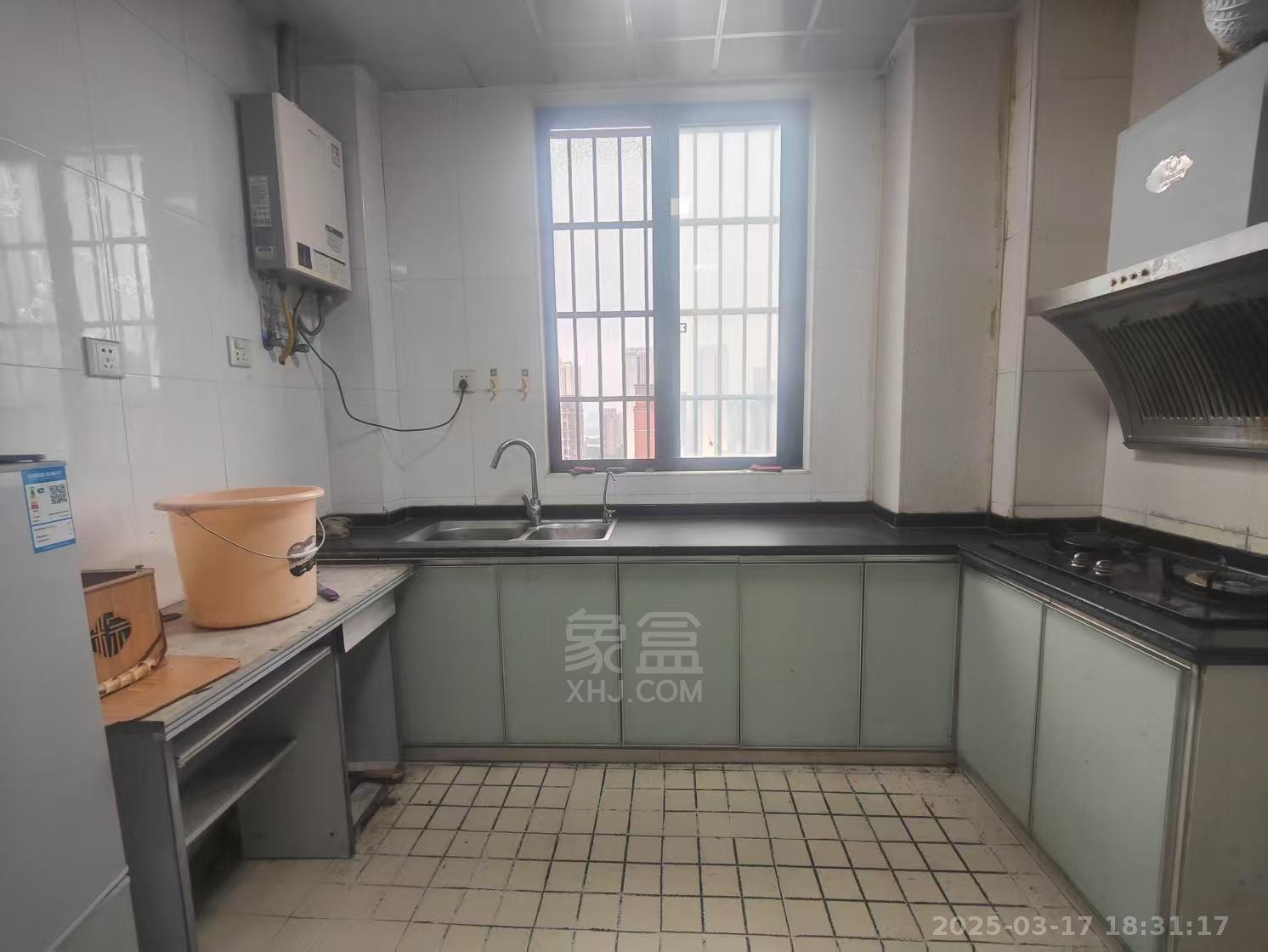 尚格名城香榭丽舍 3室2厅2卫 1700.0元/月 尚格名城香榭丽舍 3室2厅2卫 1700.0元/月室内图