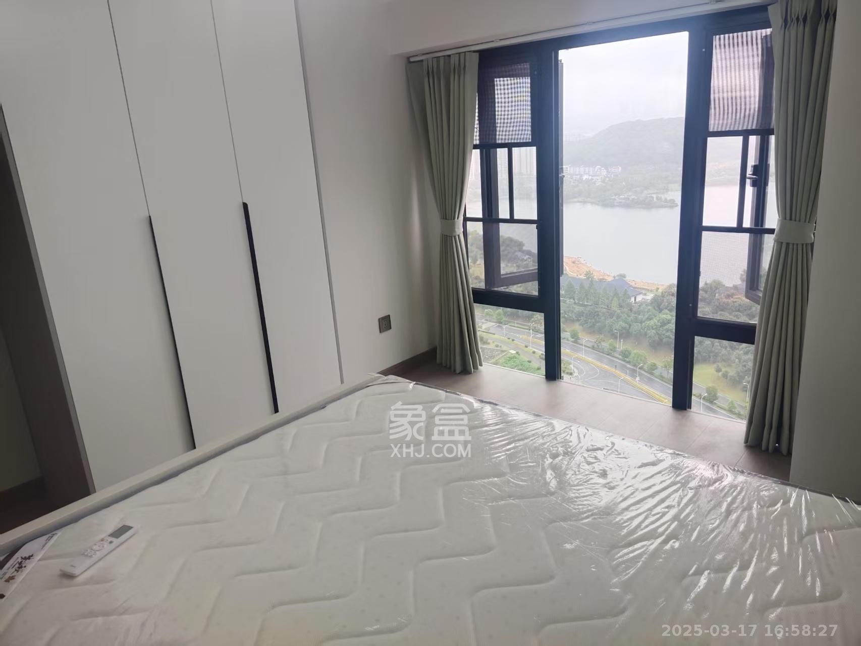 越秀悦湖台  2室2厅1卫    2900.0元/月室内图