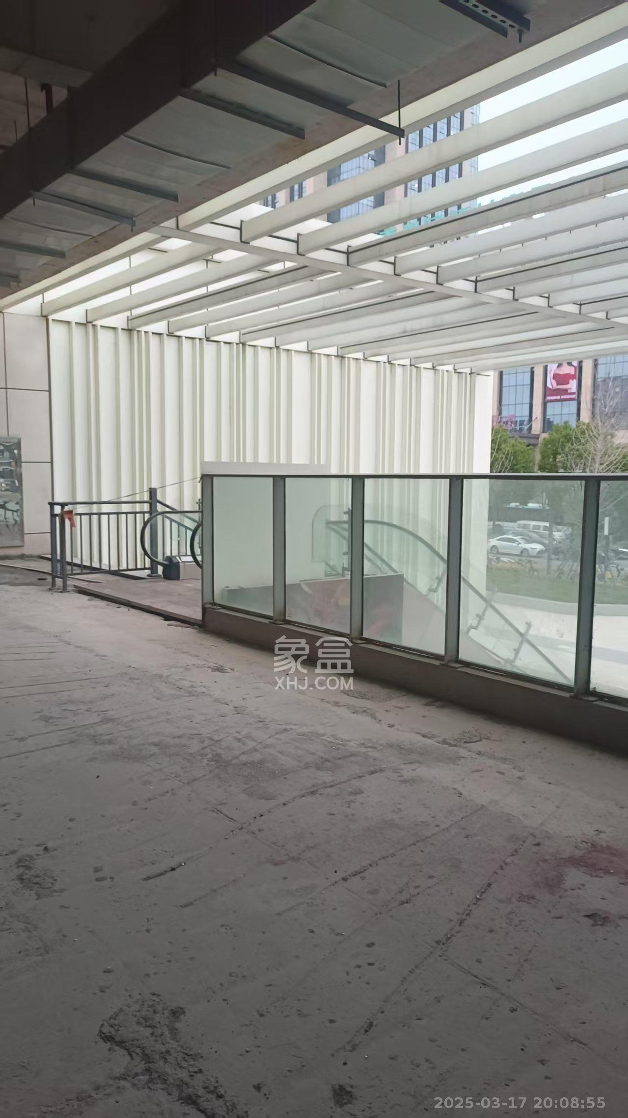 卓越伊景寓 1室0厅0卫 4000.0元/月 卓越伊景寓 1室0厅0卫 4000.0元/月室内图