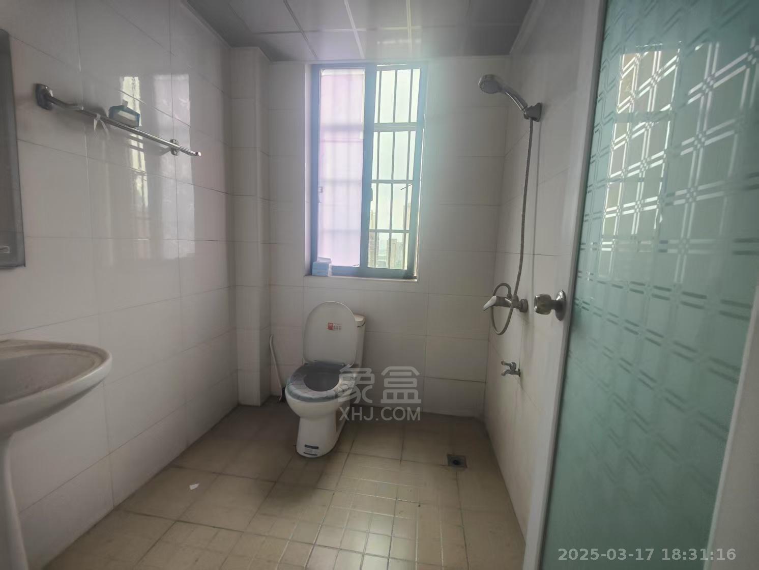 尚格名城香榭丽舍 3室2厅2卫 1700.0元/月 尚格名城香榭丽舍 3室2厅2卫 1700.0元/月室内图