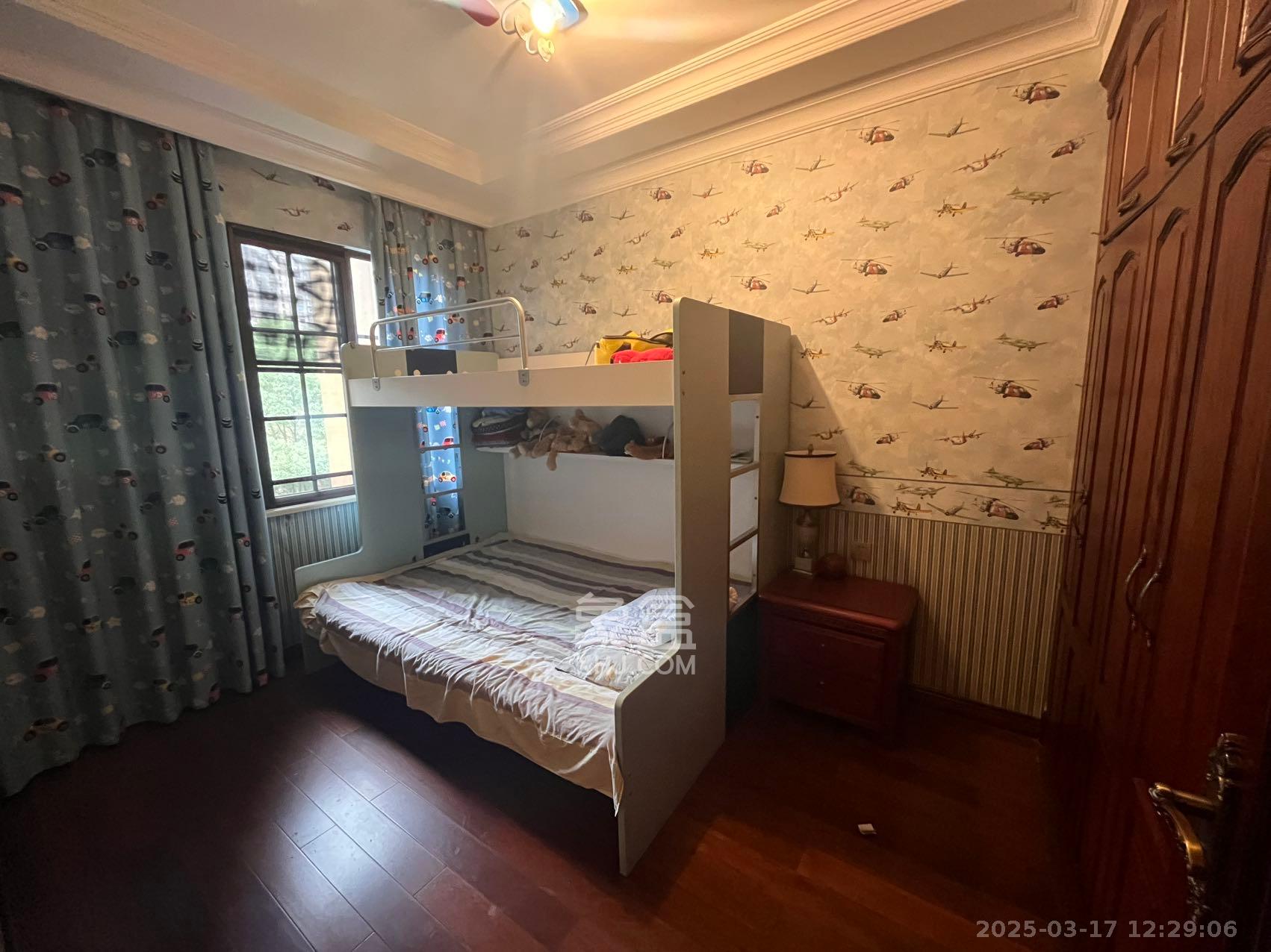 融科檀香山(融科紫檀、香山国际) 6室2厅3卫 13000.0元/月 融科檀香山(融科紫檀、香山国际) 6室2厅3卫 13000.0元/月室内图