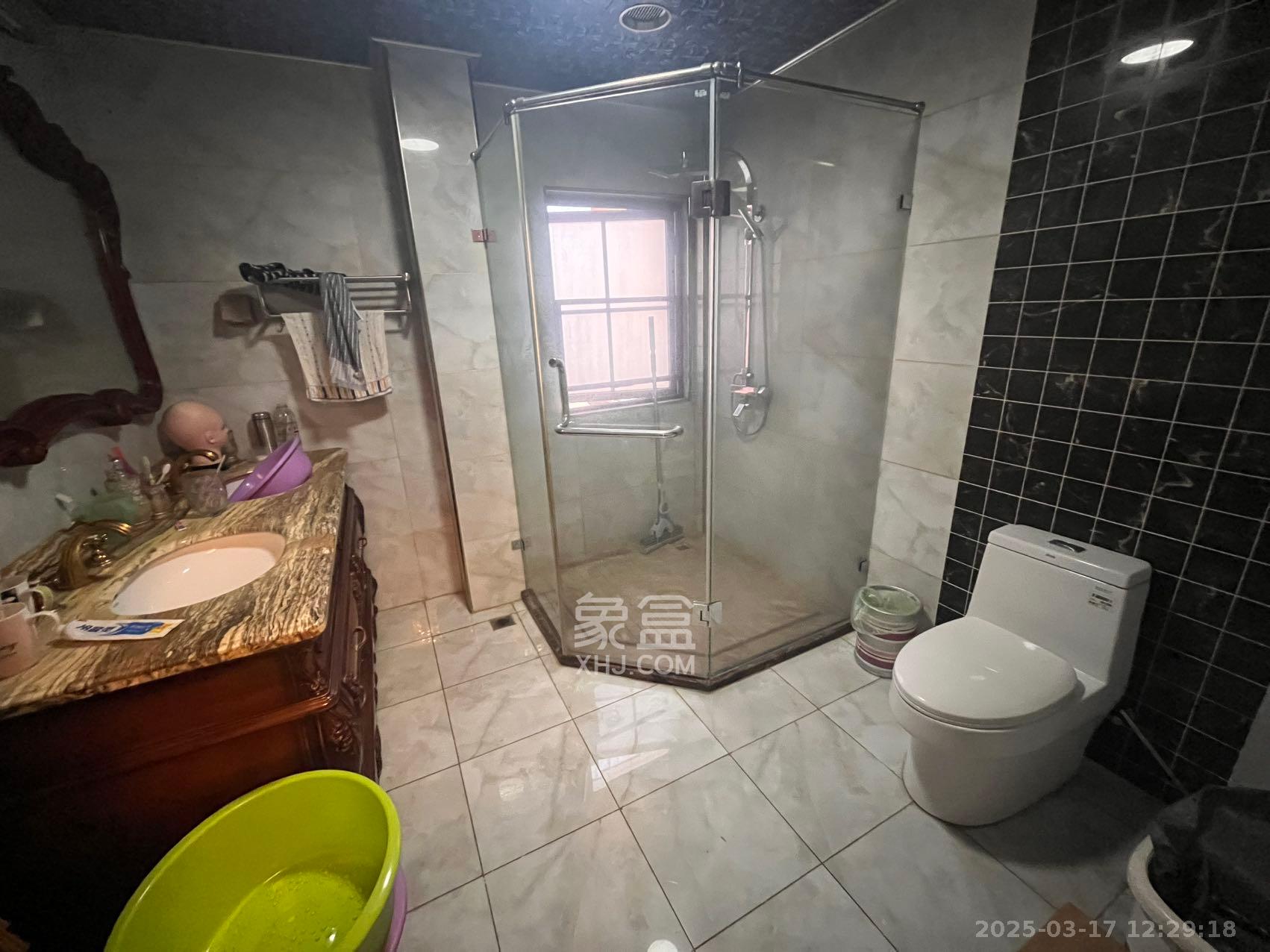 融科檀香山(融科紫檀、香山国际) 6室2厅3卫 13000.0元/月 融科檀香山(融科紫檀、香山国际) 6室2厅3卫 13000.0元/月室内图