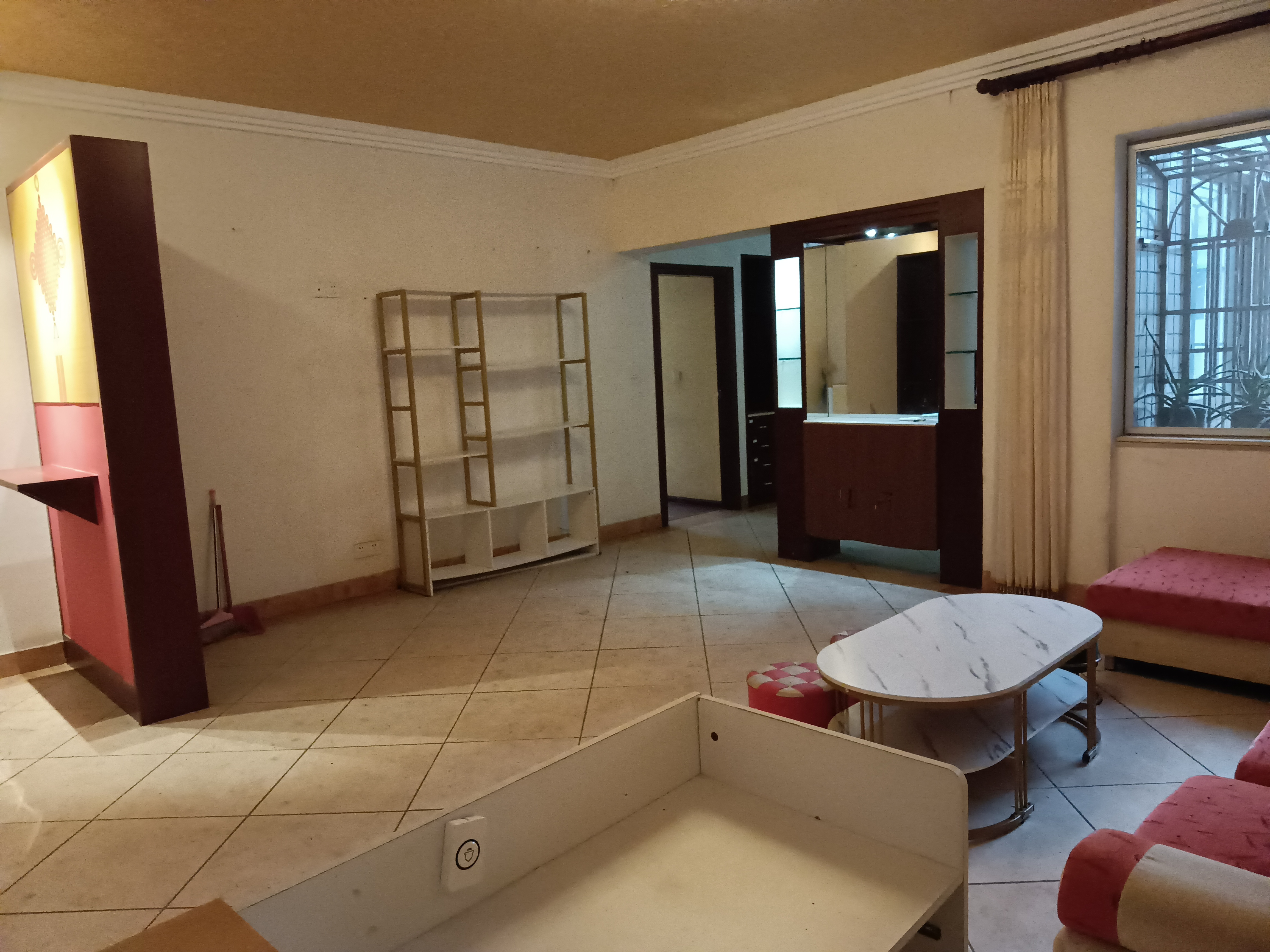 国华公寓 3室2厅2卫 2600.0元/月 国华公寓 3室2厅2卫 2600.0元/月室内图