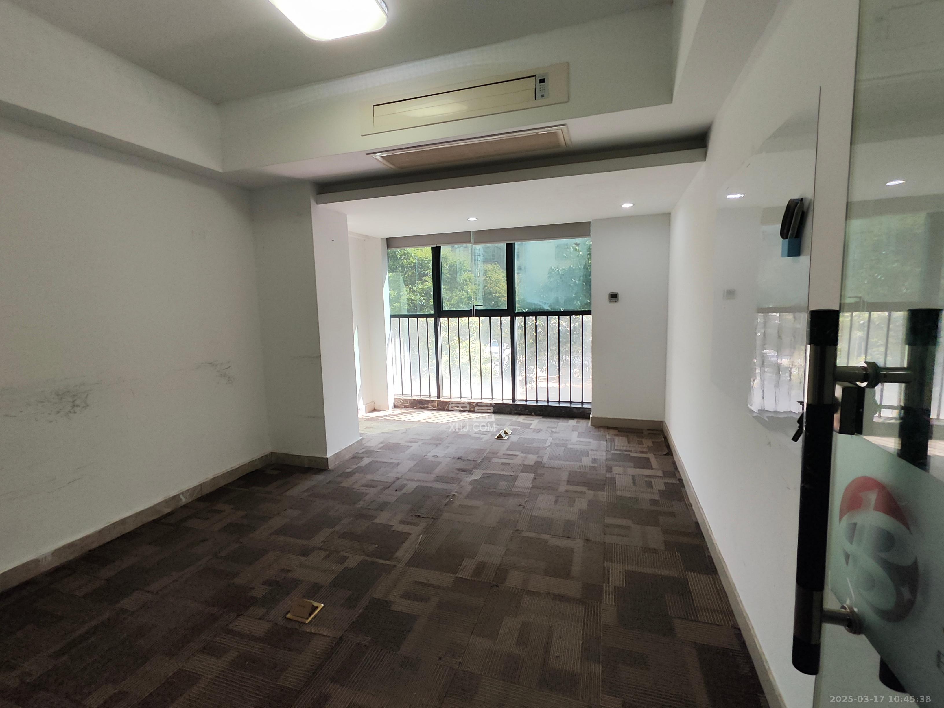 东塘瑞府 1室1厅1卫 6000.0元/月 东塘瑞府 1室1厅1卫 6000.0元/月室内图