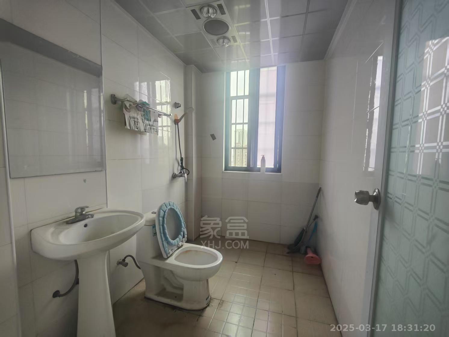 尚格名城香榭丽舍 3室2厅2卫 1700.0元/月 尚格名城香榭丽舍 3室2厅2卫 1700.0元/月室内图