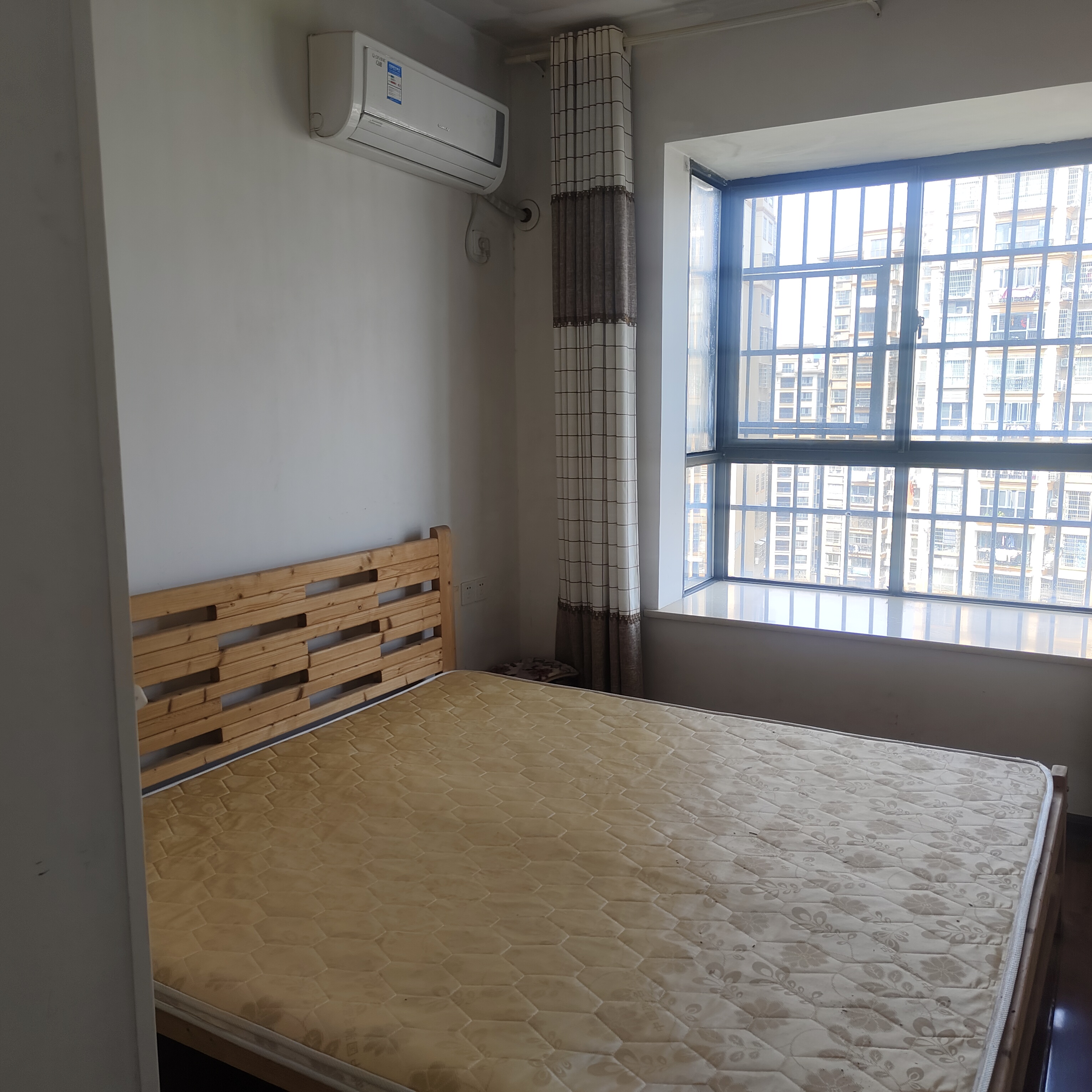 滨江花园  2室2厅1卫   1280.00元/月室内图