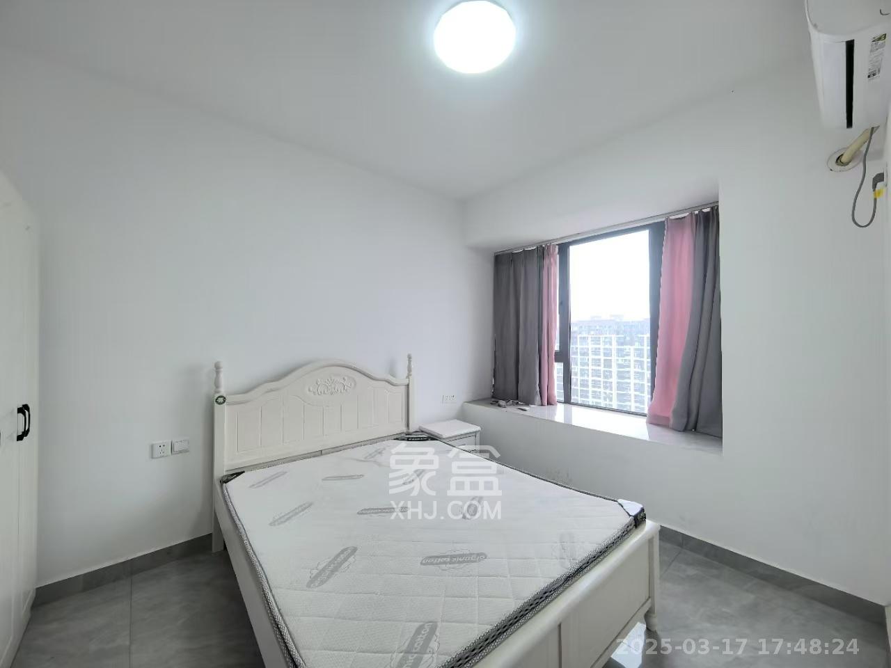 华远海蓝郡  3室2厅2卫    2500.0元/月 华远海蓝郡  3室2厅2卫    2500.0元/月