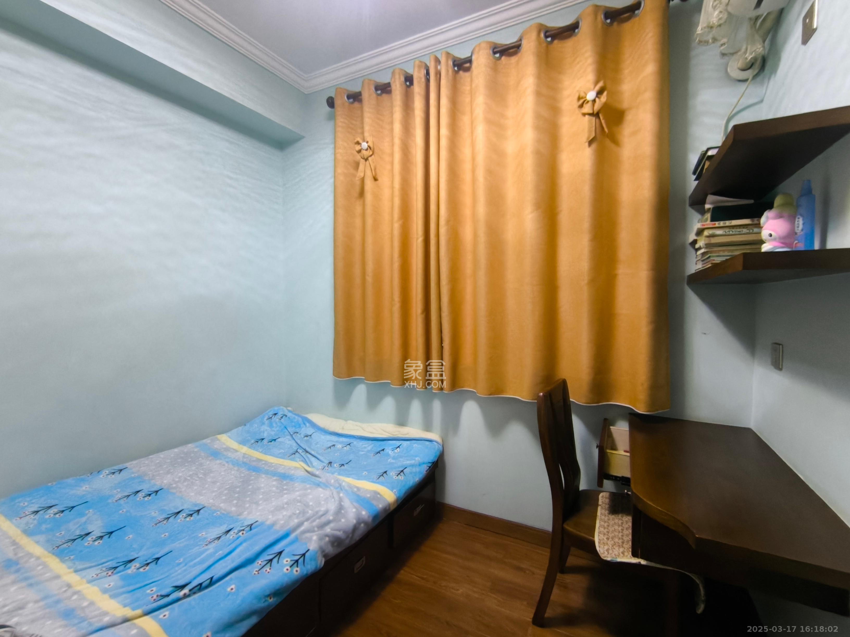 中南国际眼镜城(中伟商业中心) 3室2厅1卫 2400.0元/月 中南国际眼镜城(中伟商业中心) 3室2厅1卫 2400.0元/月室内图