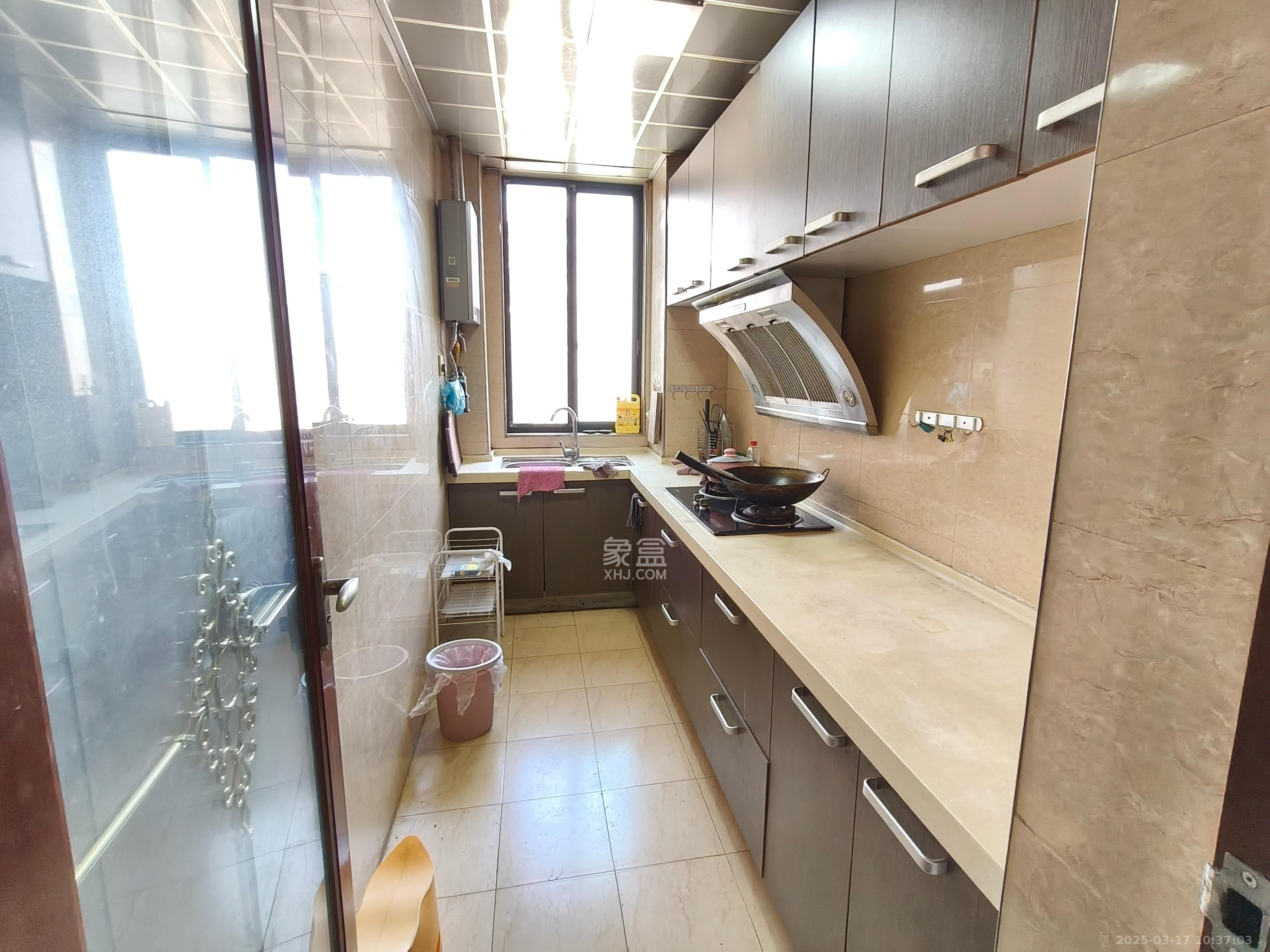 恒丰天湘华庭 1室1厅1卫 1600.0元/月 恒丰天湘华庭 1室1厅1卫 1600.0元/月室内图