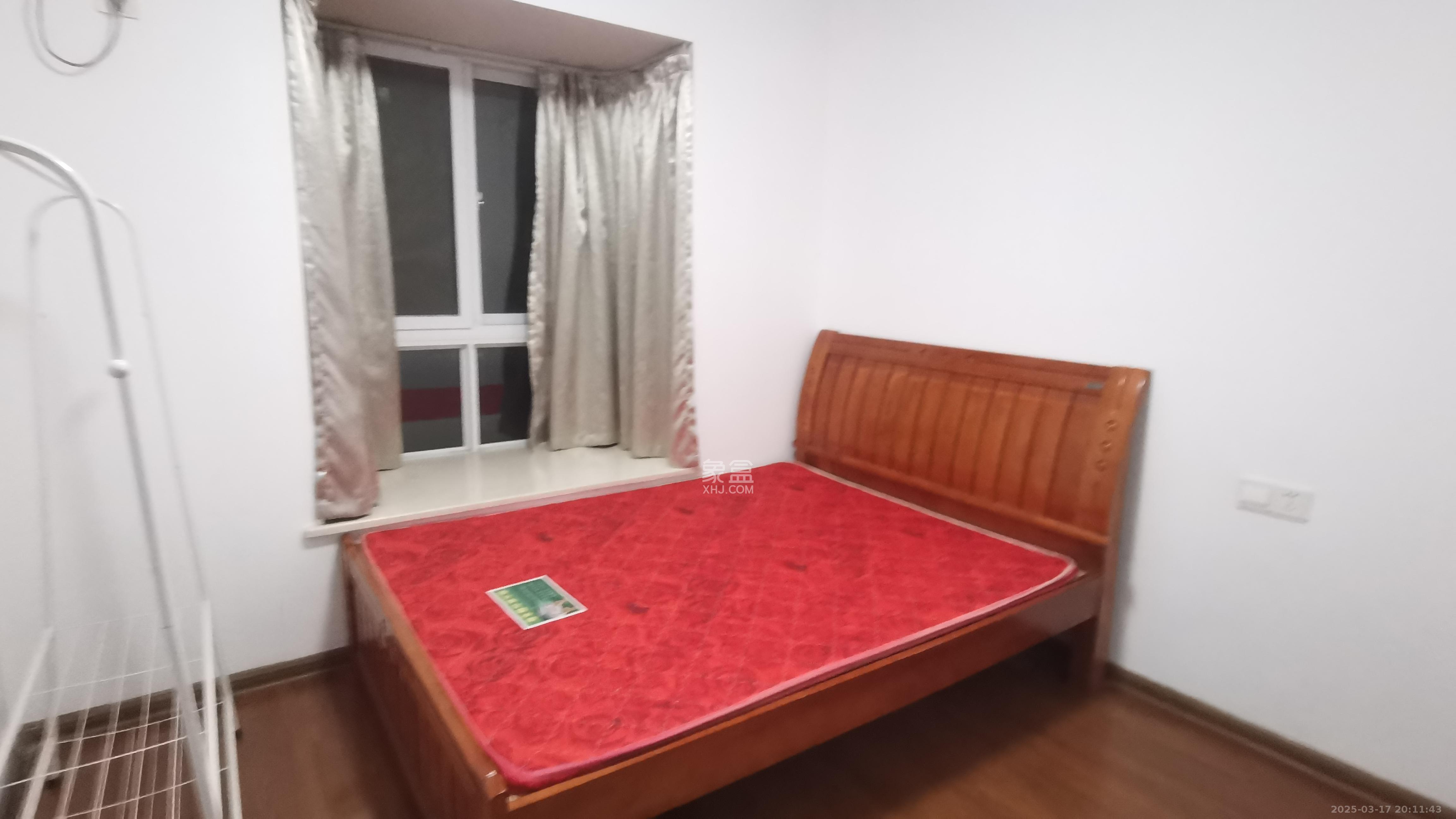 清政园(青政家园) 3室2厅1卫 2000.0元/月 清政园(青政家园) 3室2厅1卫 2000.0元/月室内图