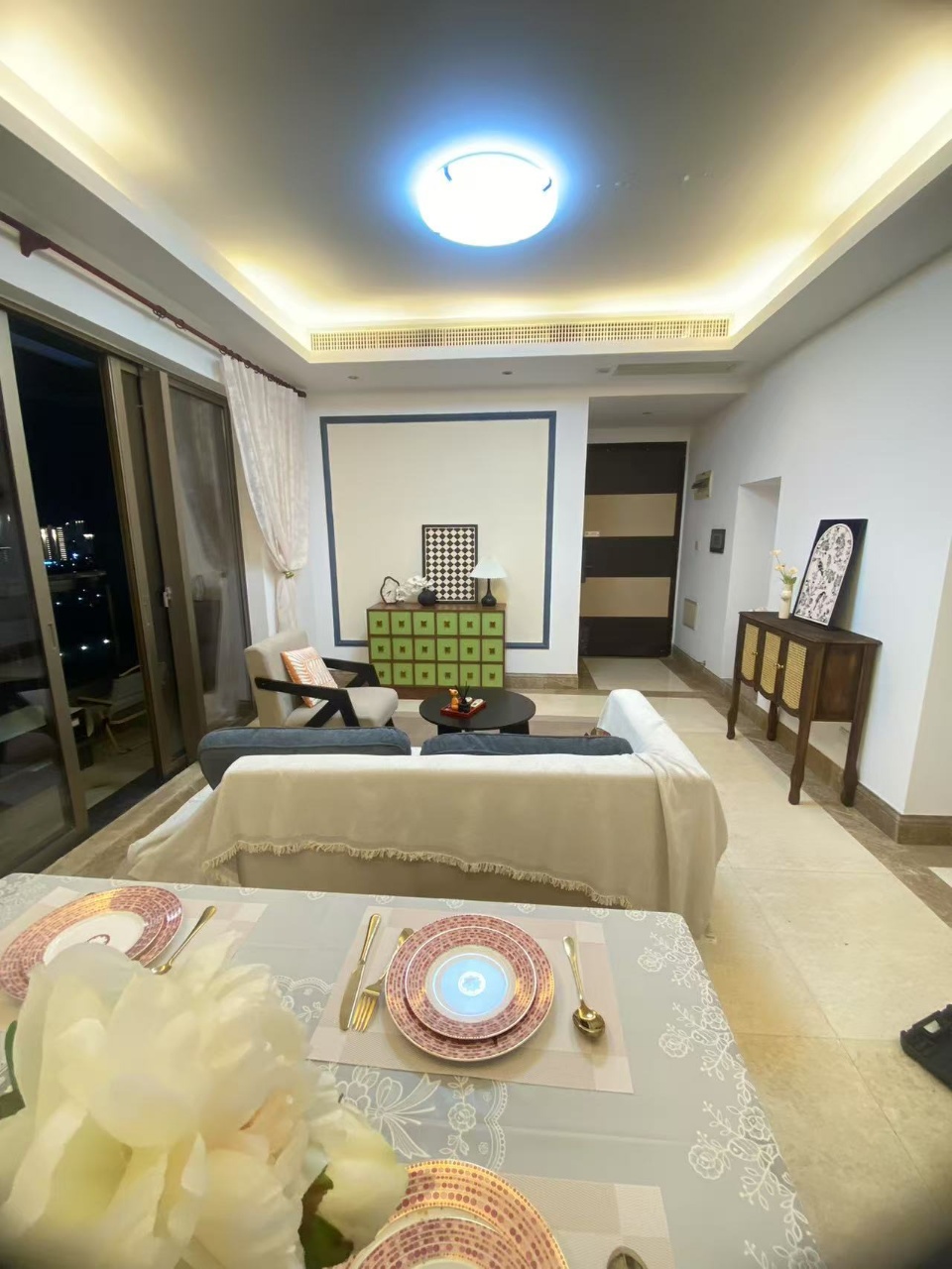 外滩中心  2室2厅2卫   3800.00元/月室内图1