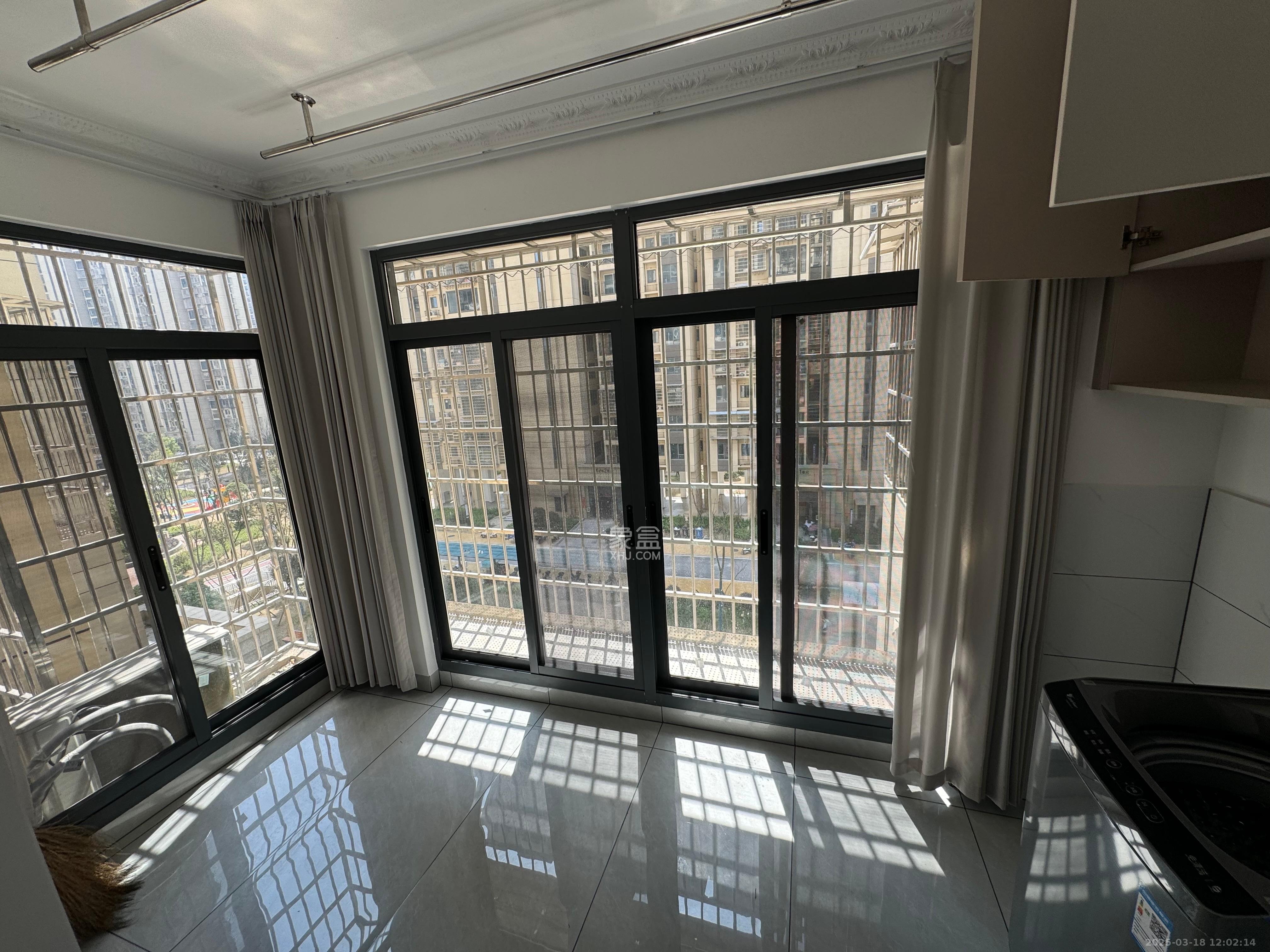 桥头家园三期 3室2厅2卫 2000.0元/月 桥头家园三期 3室2厅2卫 2000.0元/月室内图