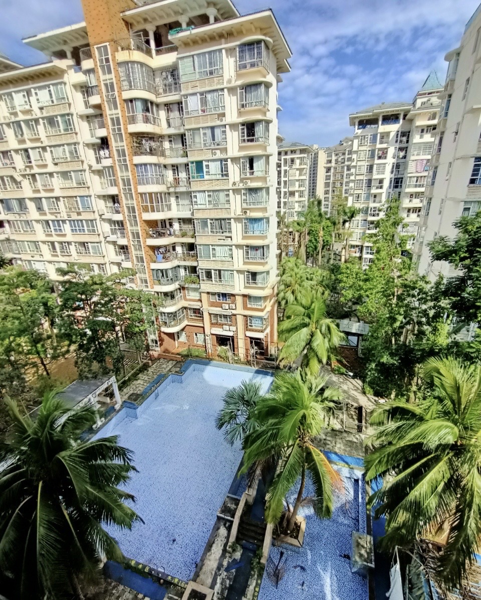 伊甸家园 4室2厅2卫 209.0万 伊甸家园 4室2厅2卫 209.0万客厅