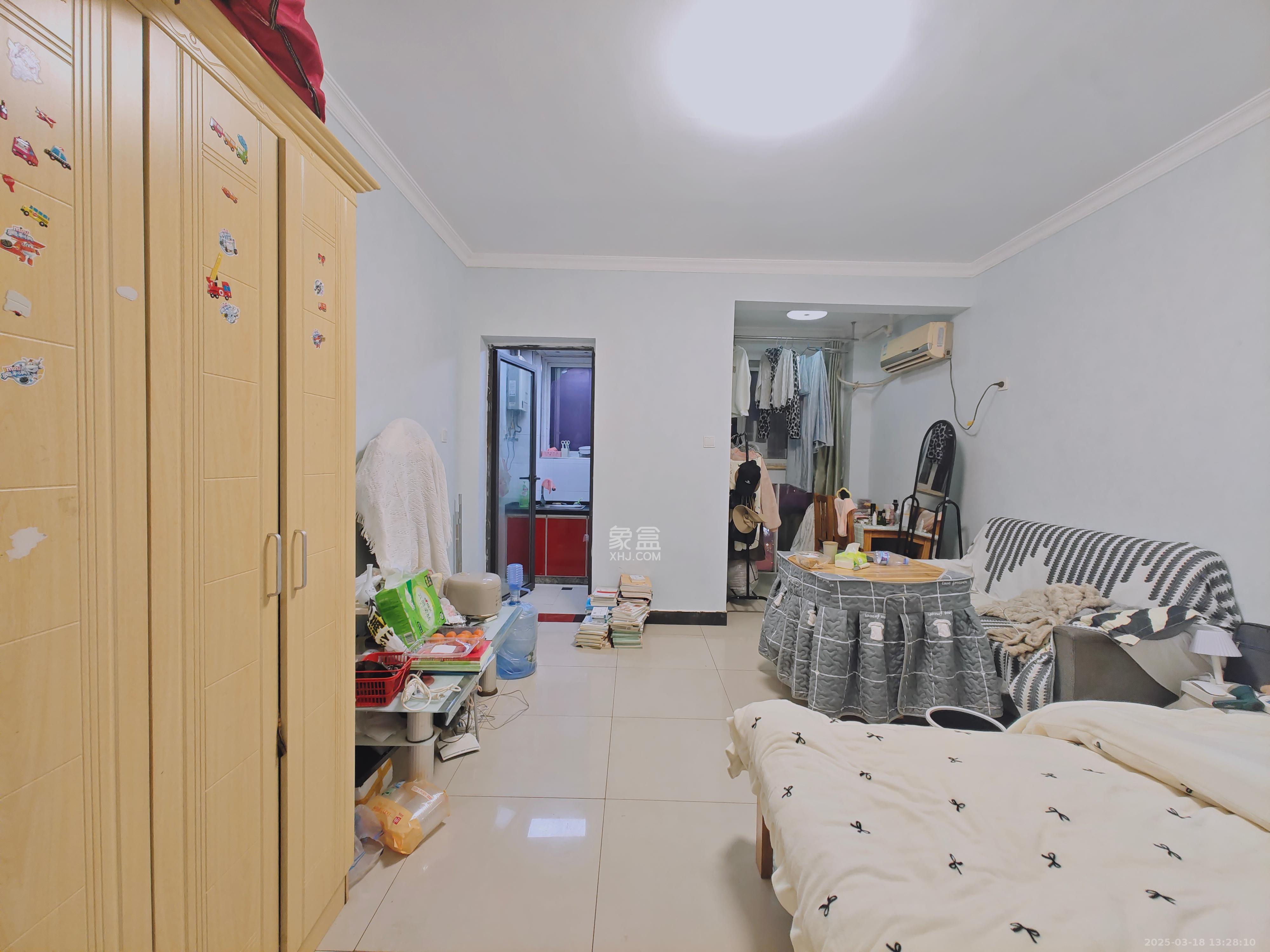 东方航标  1室1厅1卫   1100.00元/月室内图