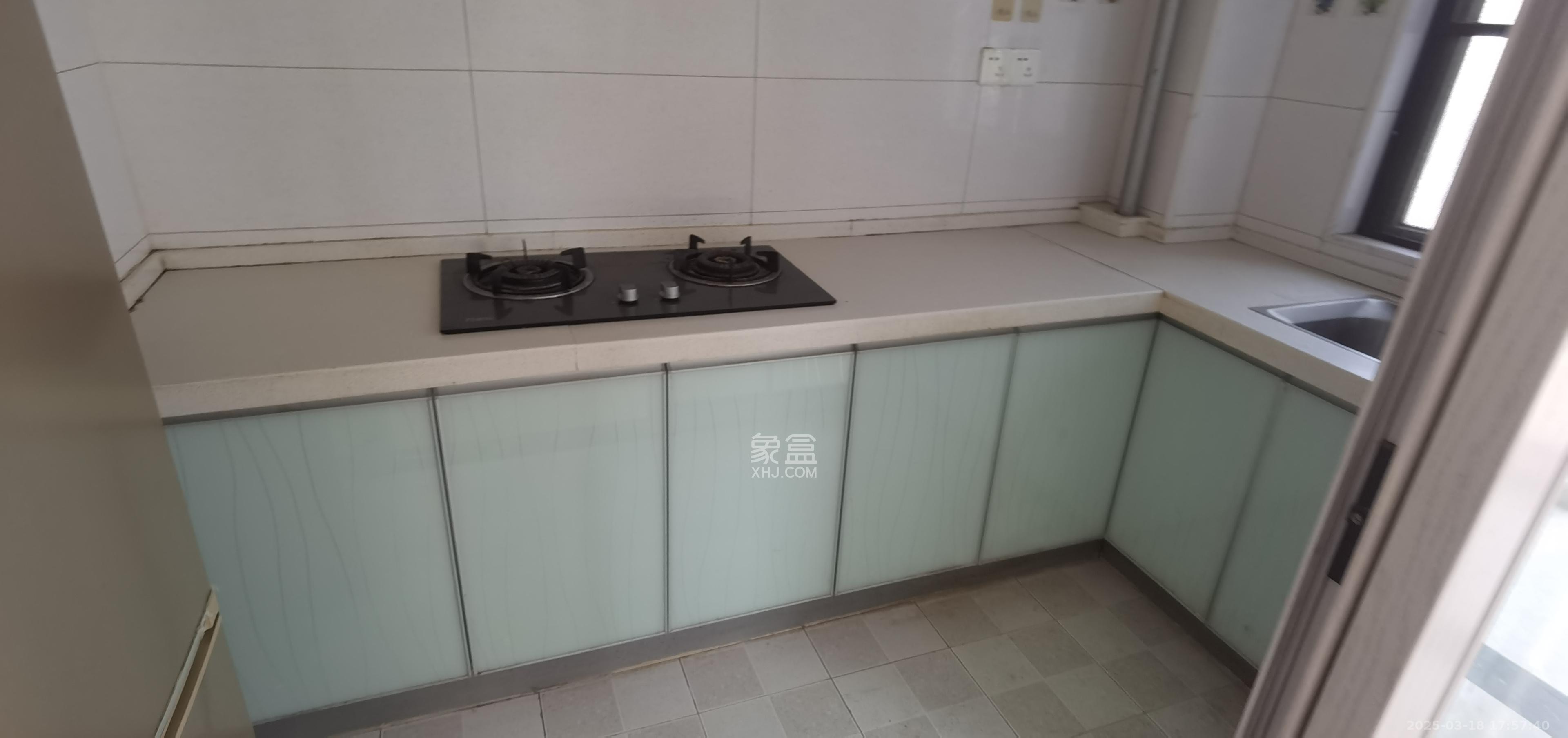 中国铁建梅溪青秀二期  4室2厅2卫   3500.00元/月室内图