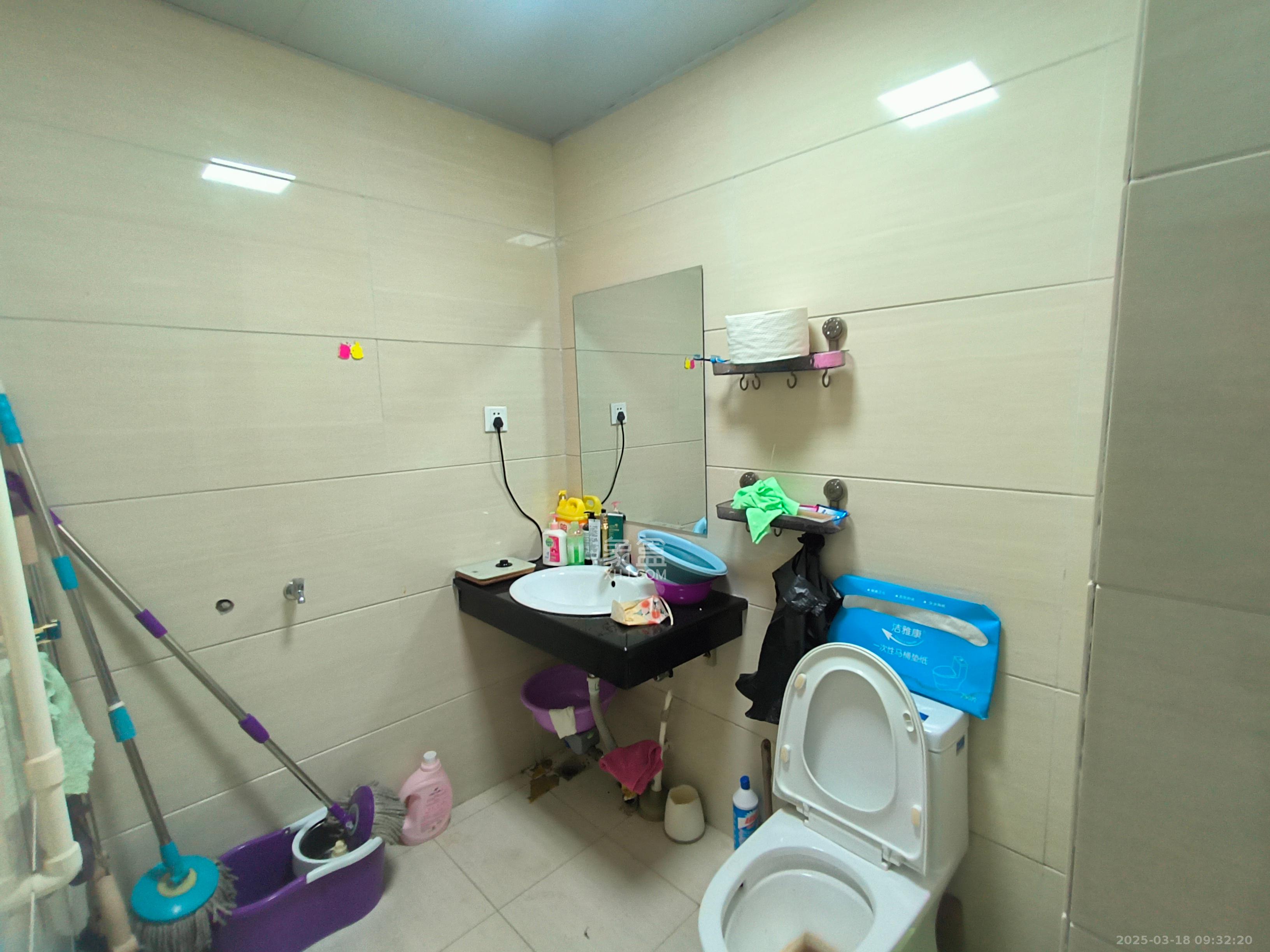 天骄福邸 1室1厅1卫 1800.0元/月 天骄福邸 1室1厅1卫 1800.0元/月室内图