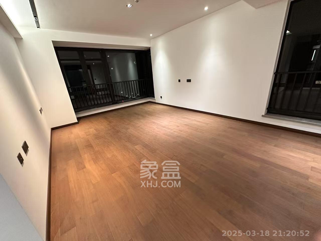 万科魅力之城  4室2厅3卫   6300.00元/月室内图