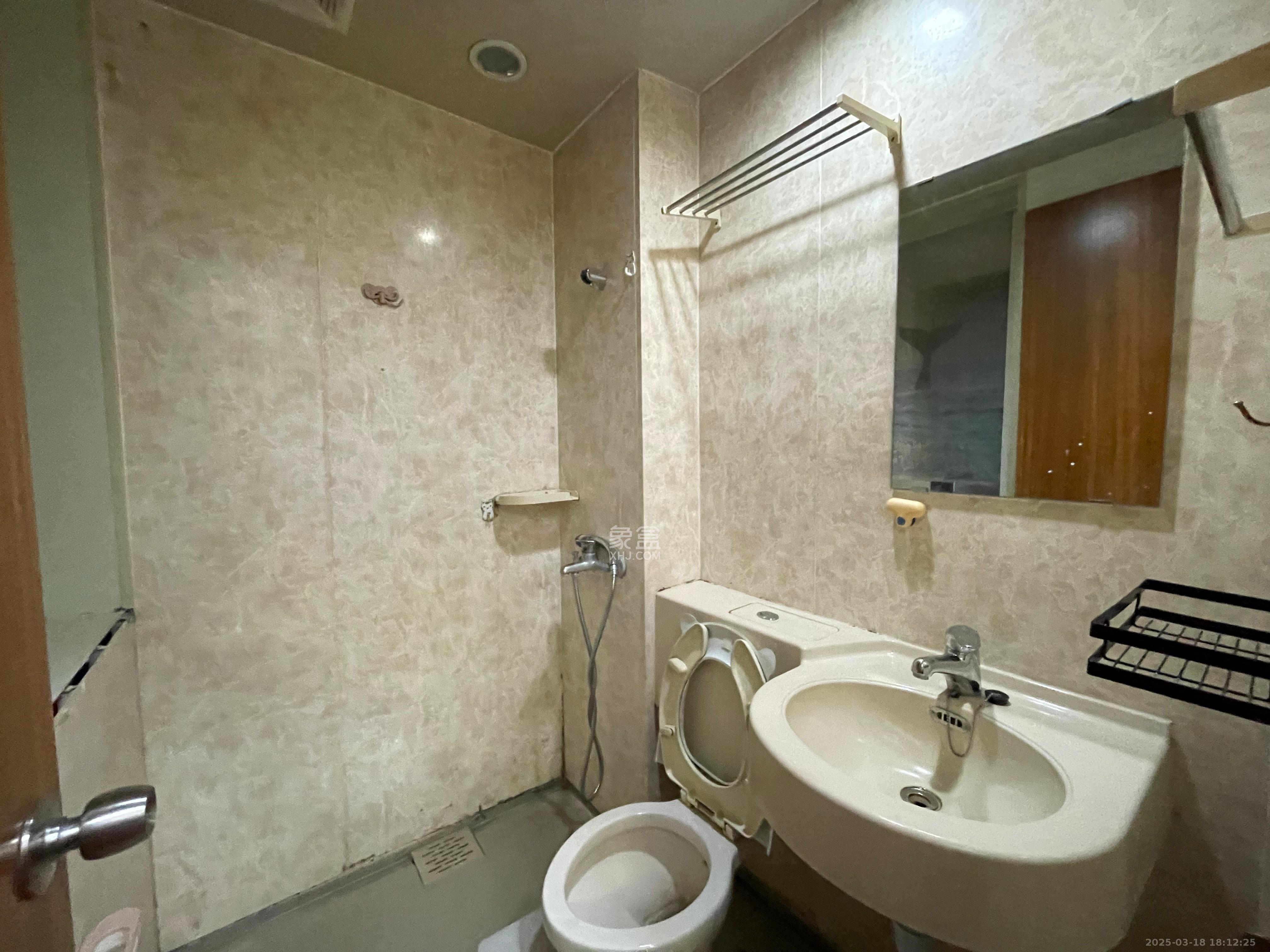 惠民景园(惠民锦园) 2室2厅1卫 1800.0元/月 惠民景园(惠民锦园) 2室2厅1卫 1800.0元/月室内图