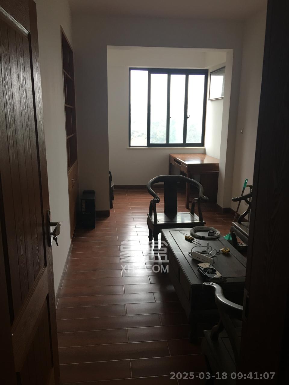 上庭苑 3室2厅2卫 2300.0元/月 上庭苑 3室2厅2卫 2300.0元/月室内图