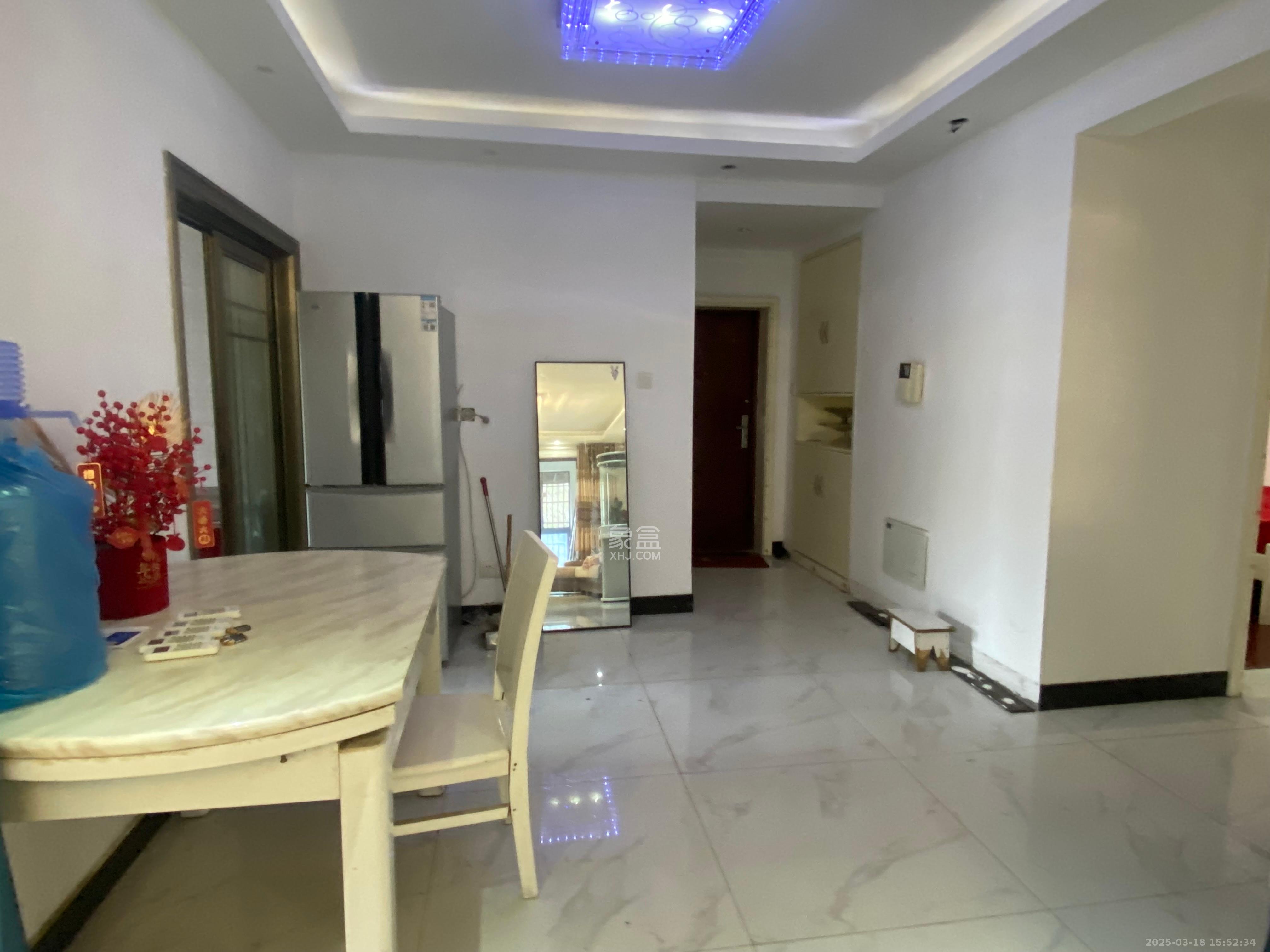 保利麓谷林语F区 4室2厅2卫 3600.0元/月 保利麓谷林语F区 4室2厅2卫 3600.0元/月室内图