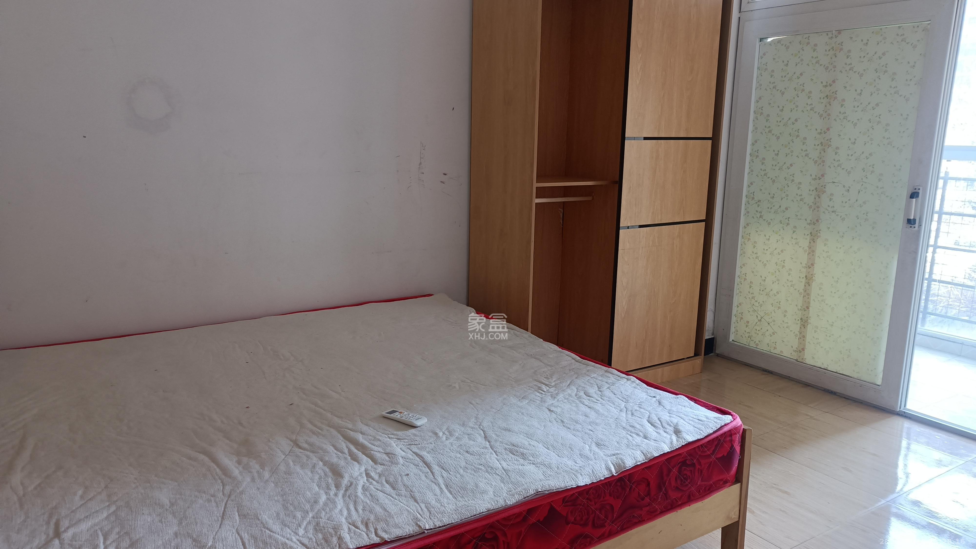 标准件厂宿舍（长沙标准件总厂宿舍）  2室1厅1卫   1400.00元/月室内图
