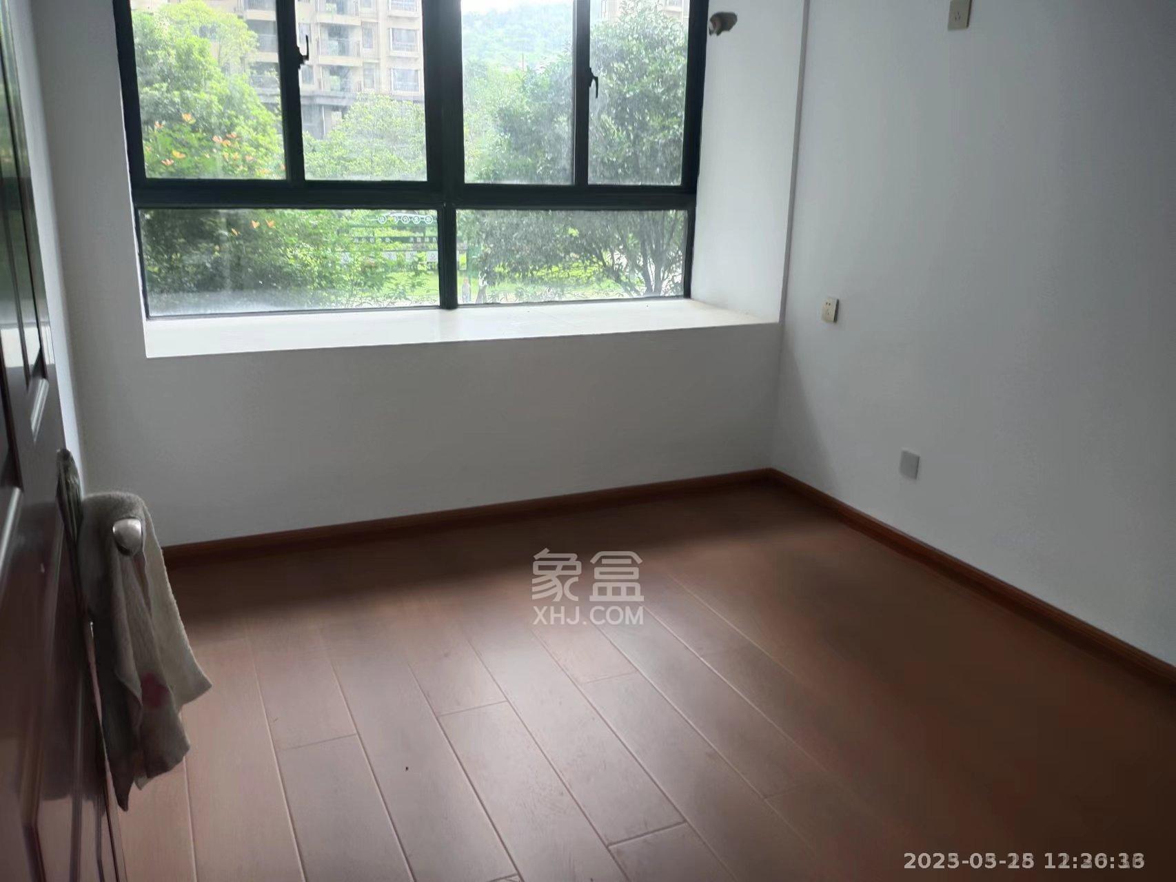 时代新城(翰林府) 3室2厅2卫 1500.0元/月 时代新城(翰林府) 3室2厅2卫 1500.0元/月室内图